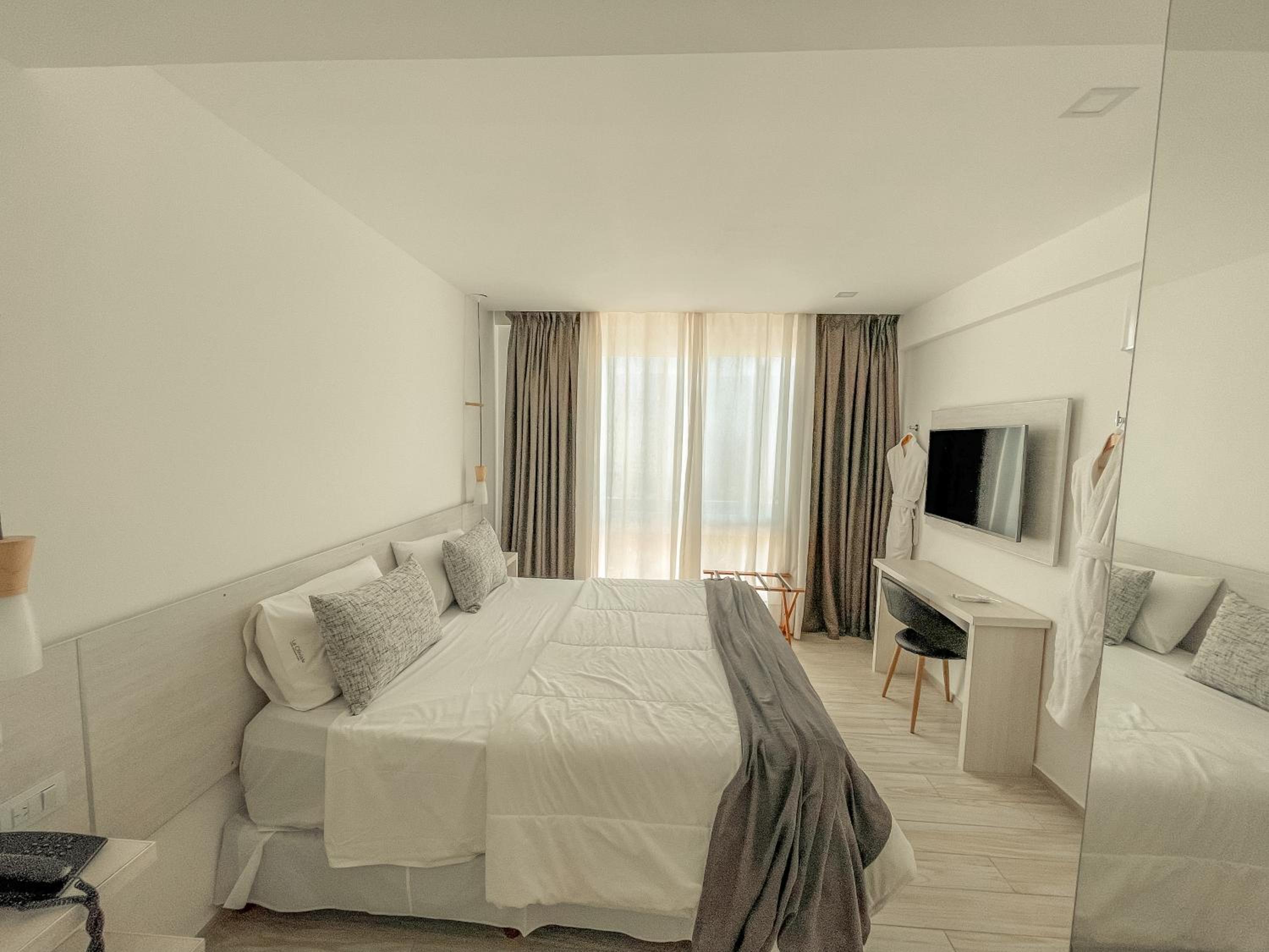 Apartment photo 1