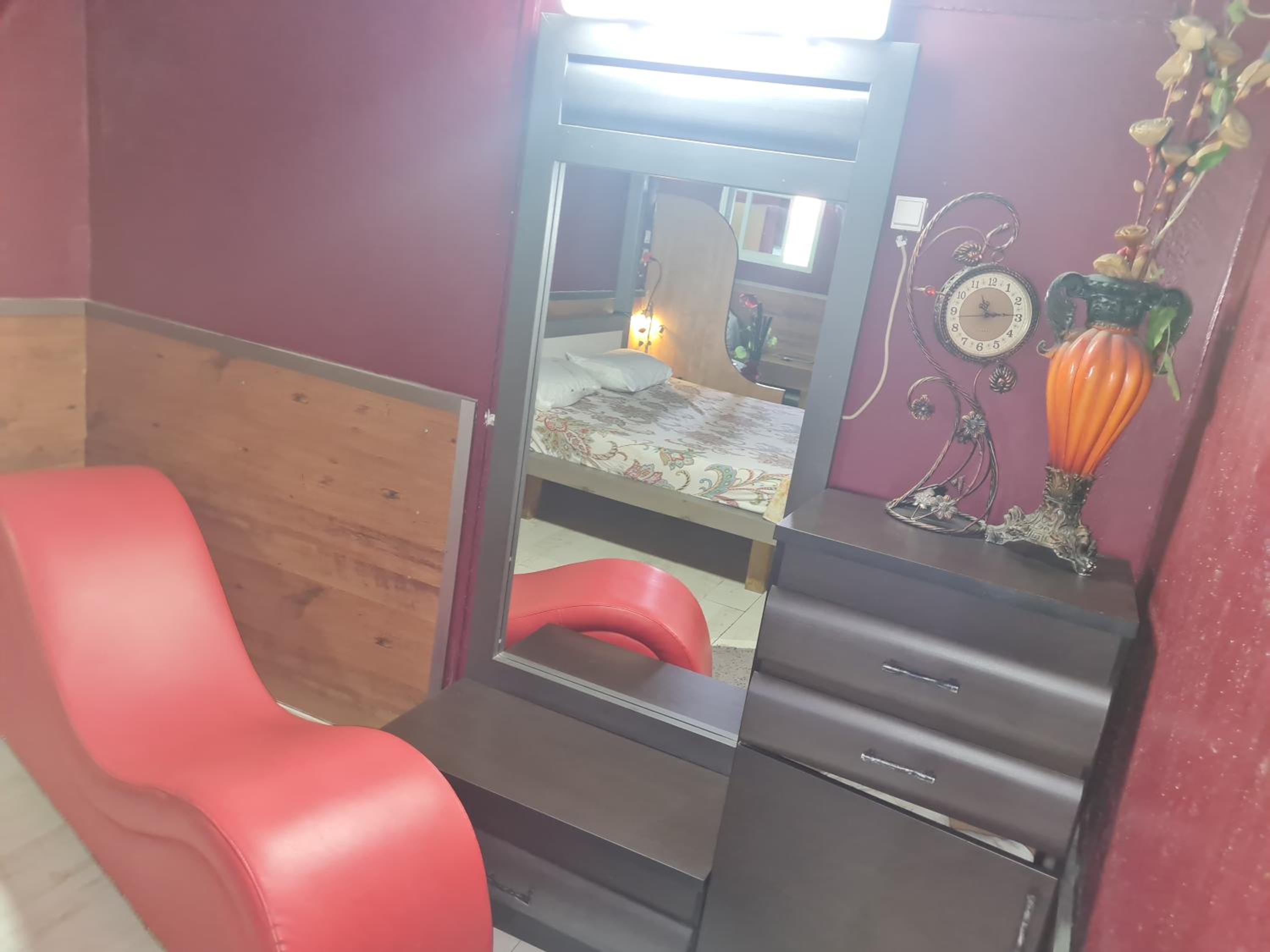 King Suite with Spa Bath - Photo 2