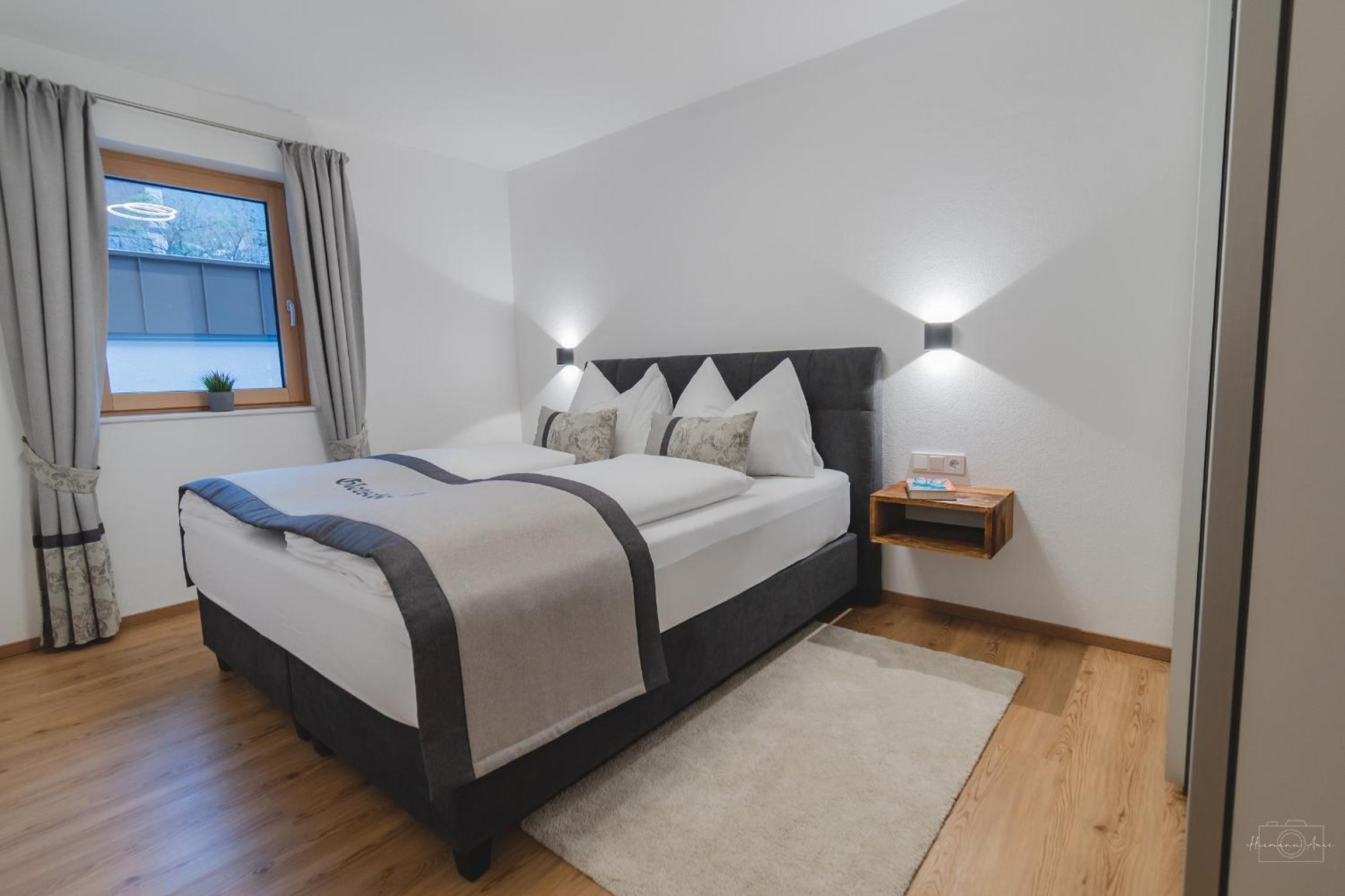Apartment with Mountain View photo 1