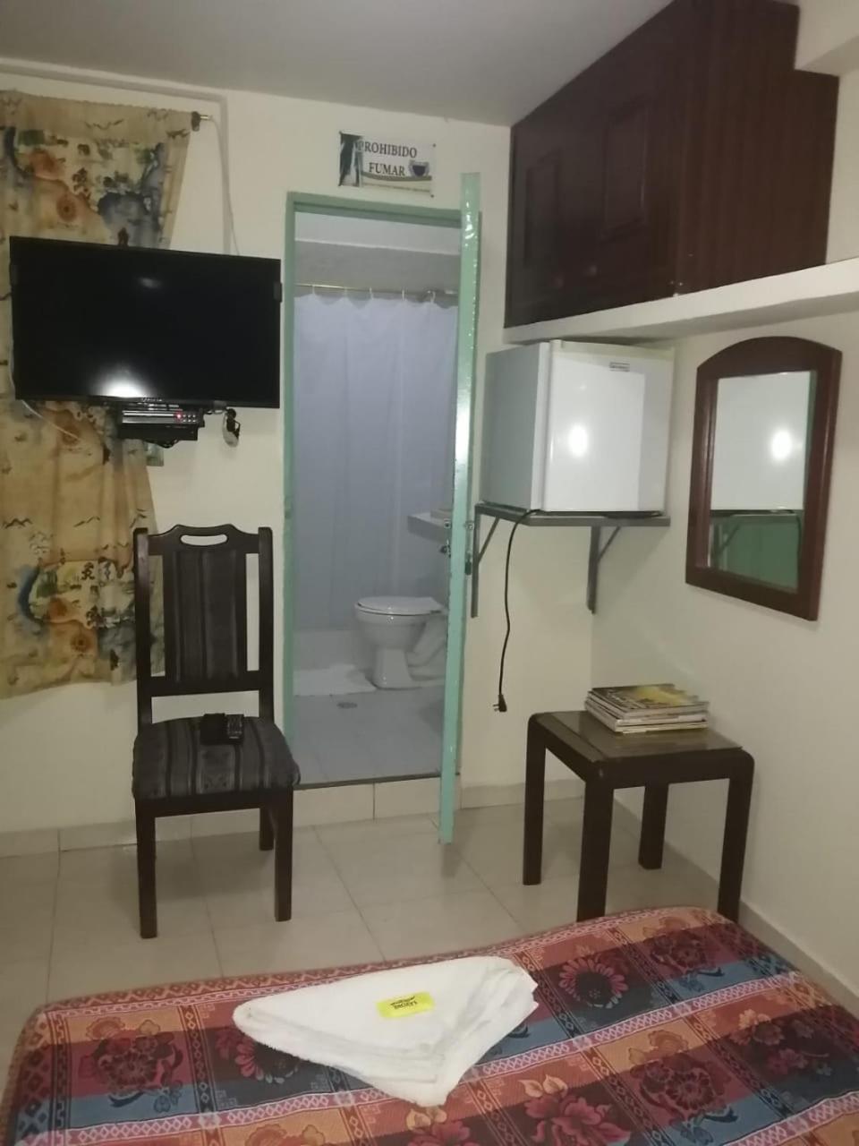 Double Room with Private Bathroom photo 3