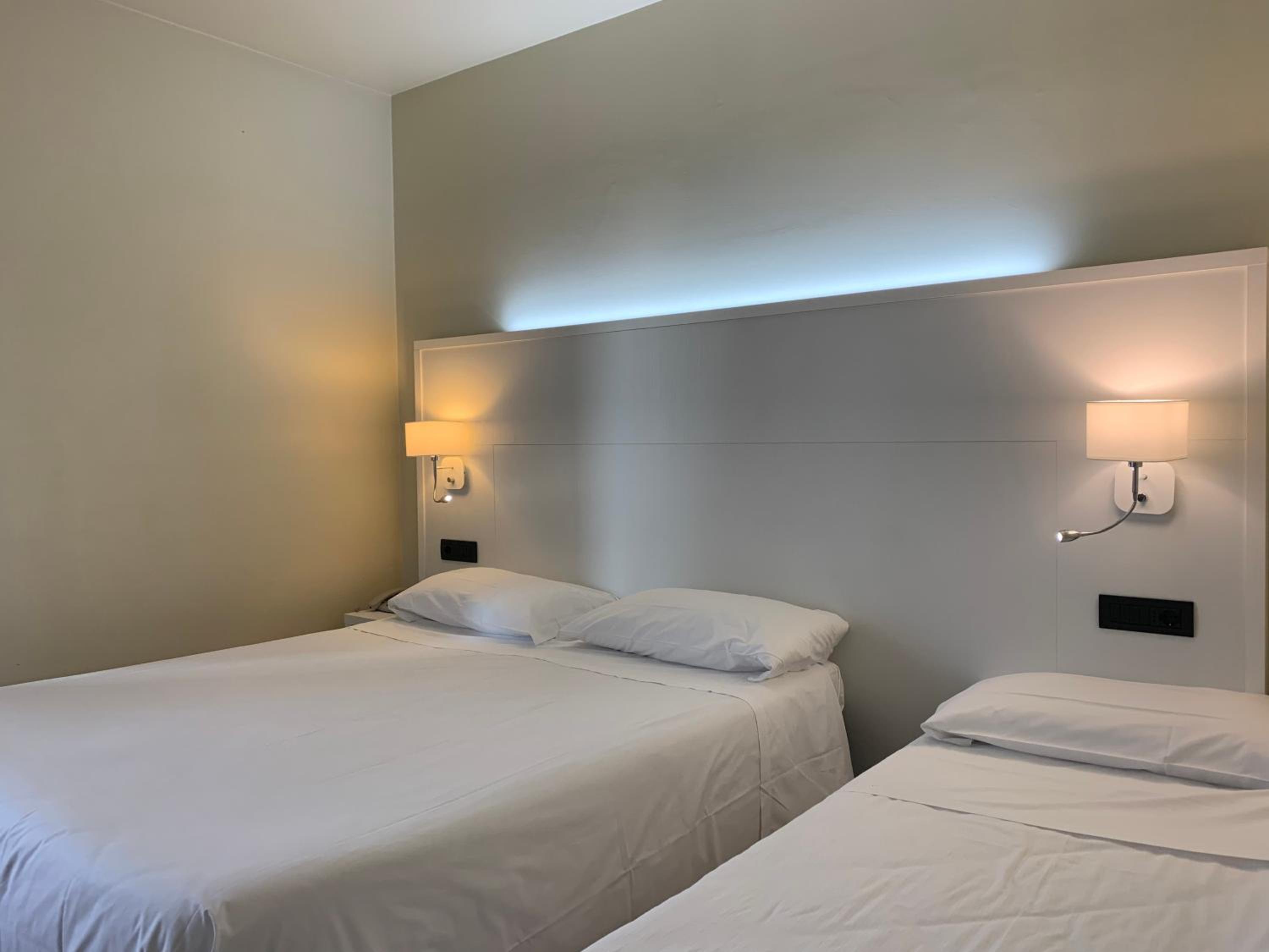 Triple Room - Photo 5