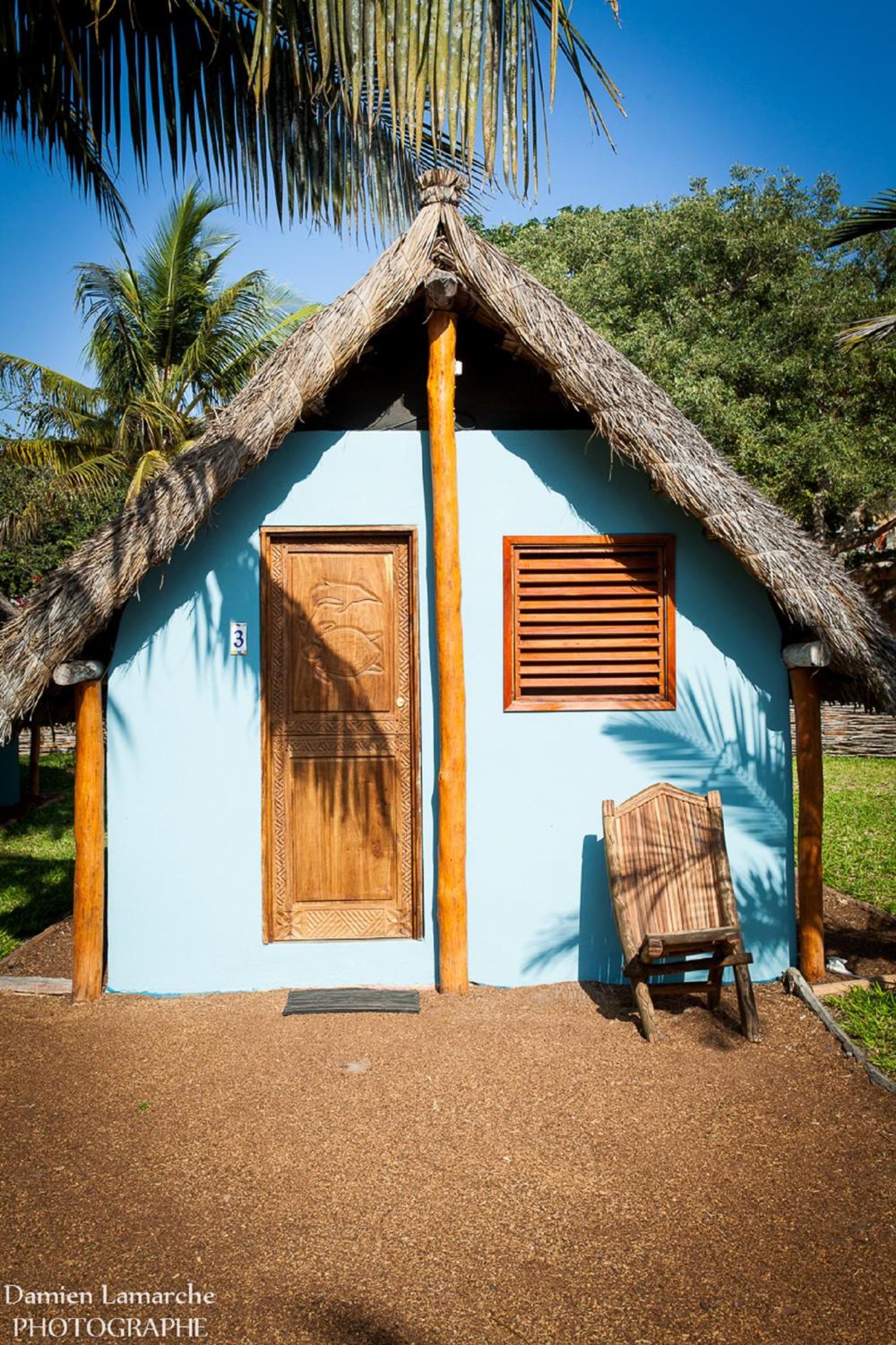 带外部浴室的小屋