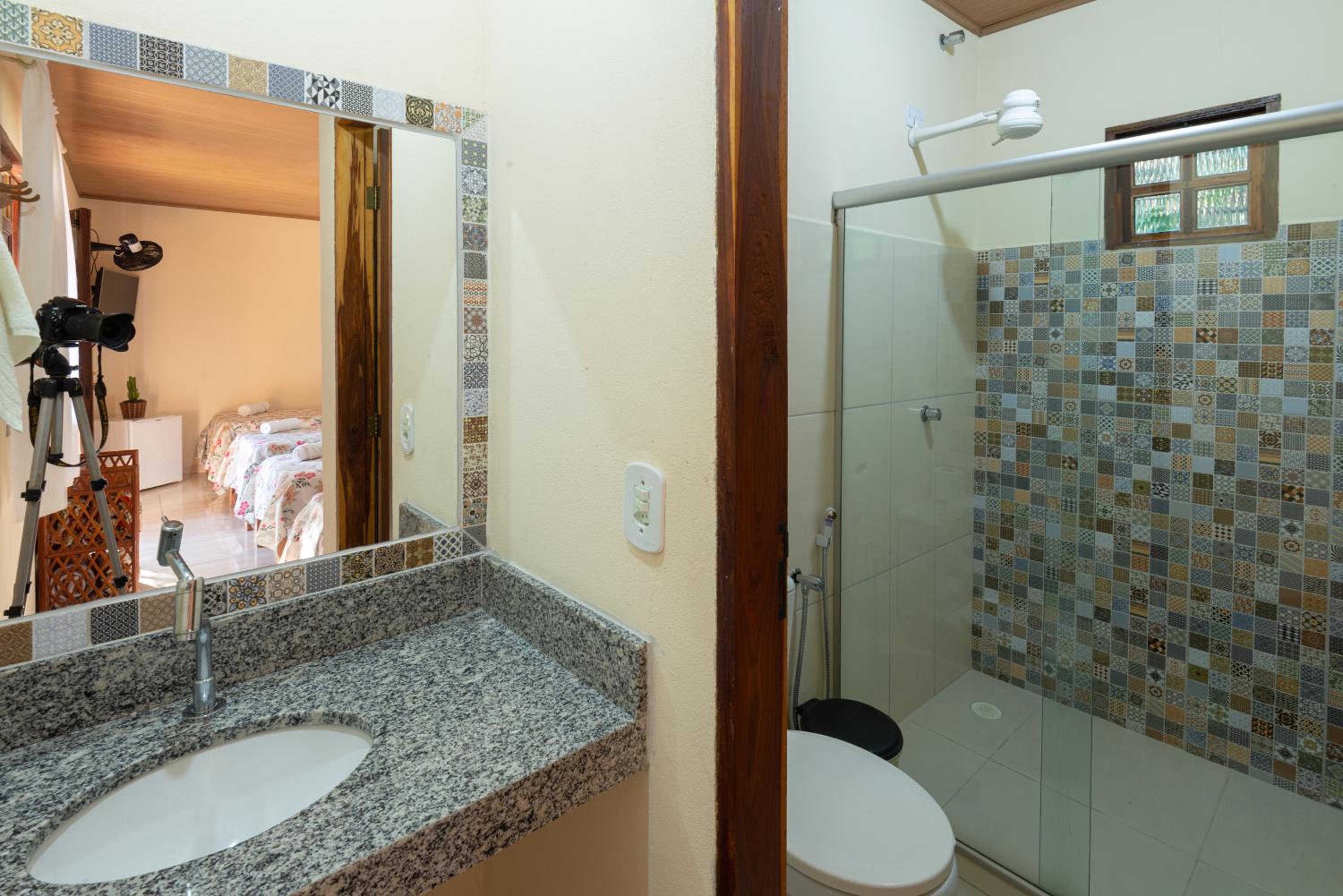 Quadruple Room with Balcony - Photo 4