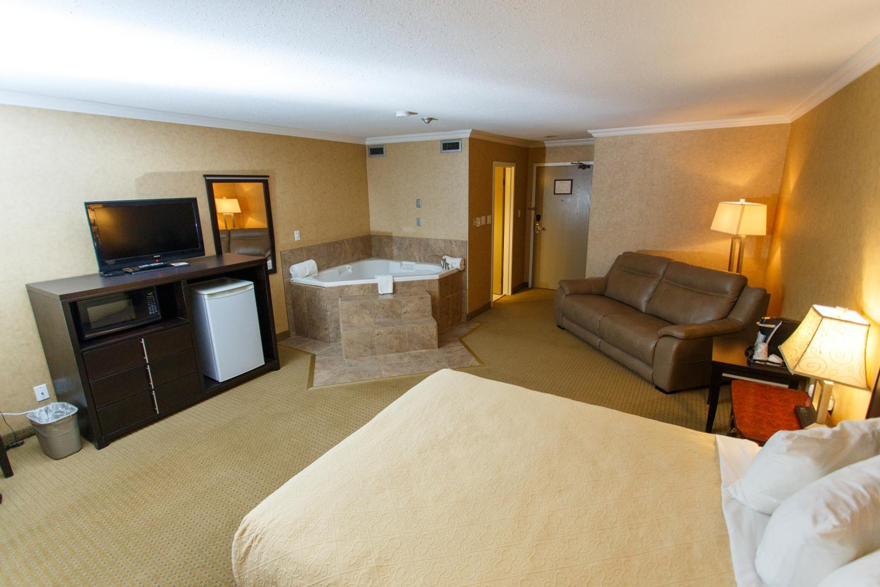 Double Room with Spa Bath photo 1