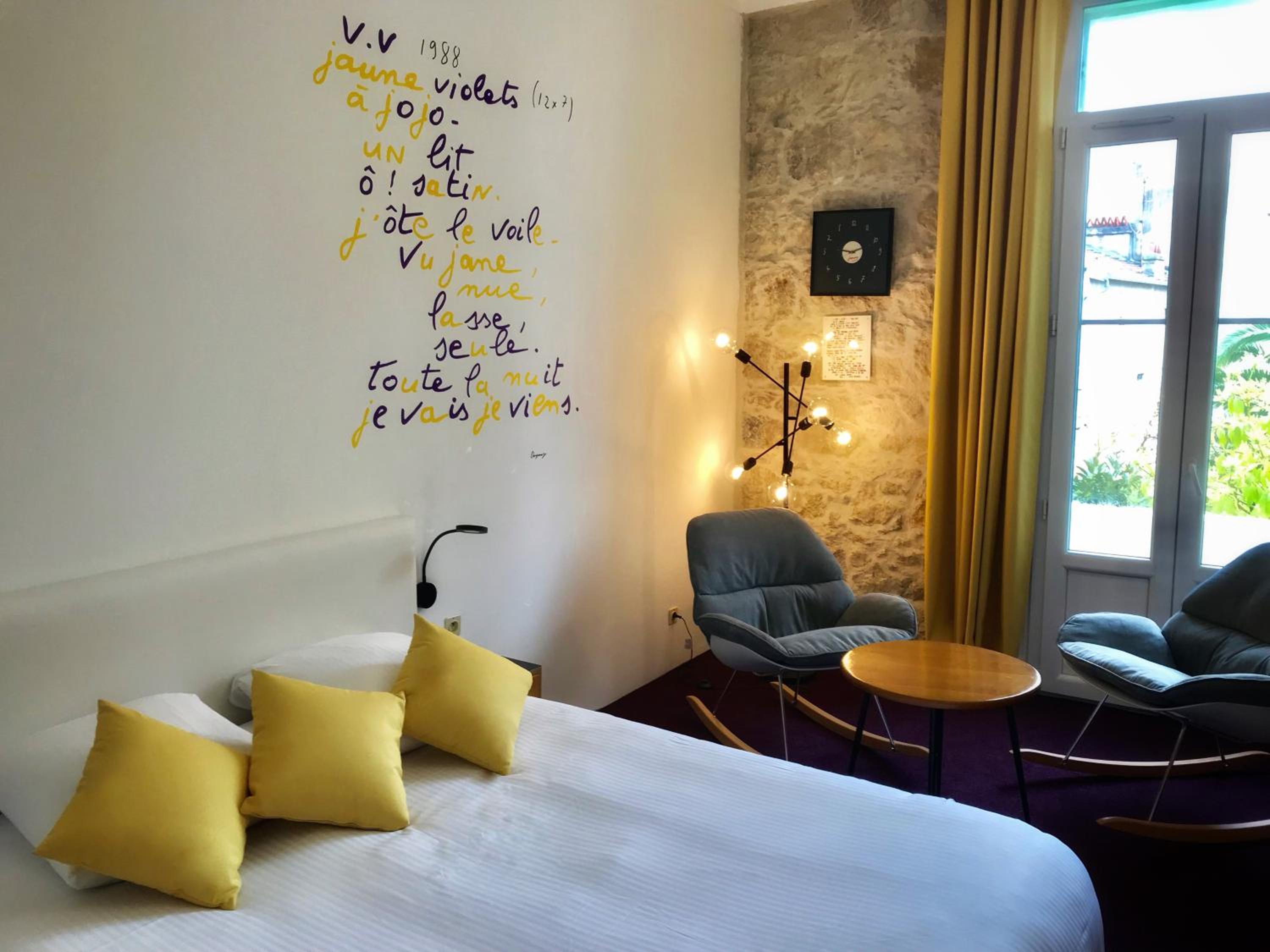 Premium Double Room with Spa Bath - Garden Side - Photo 4