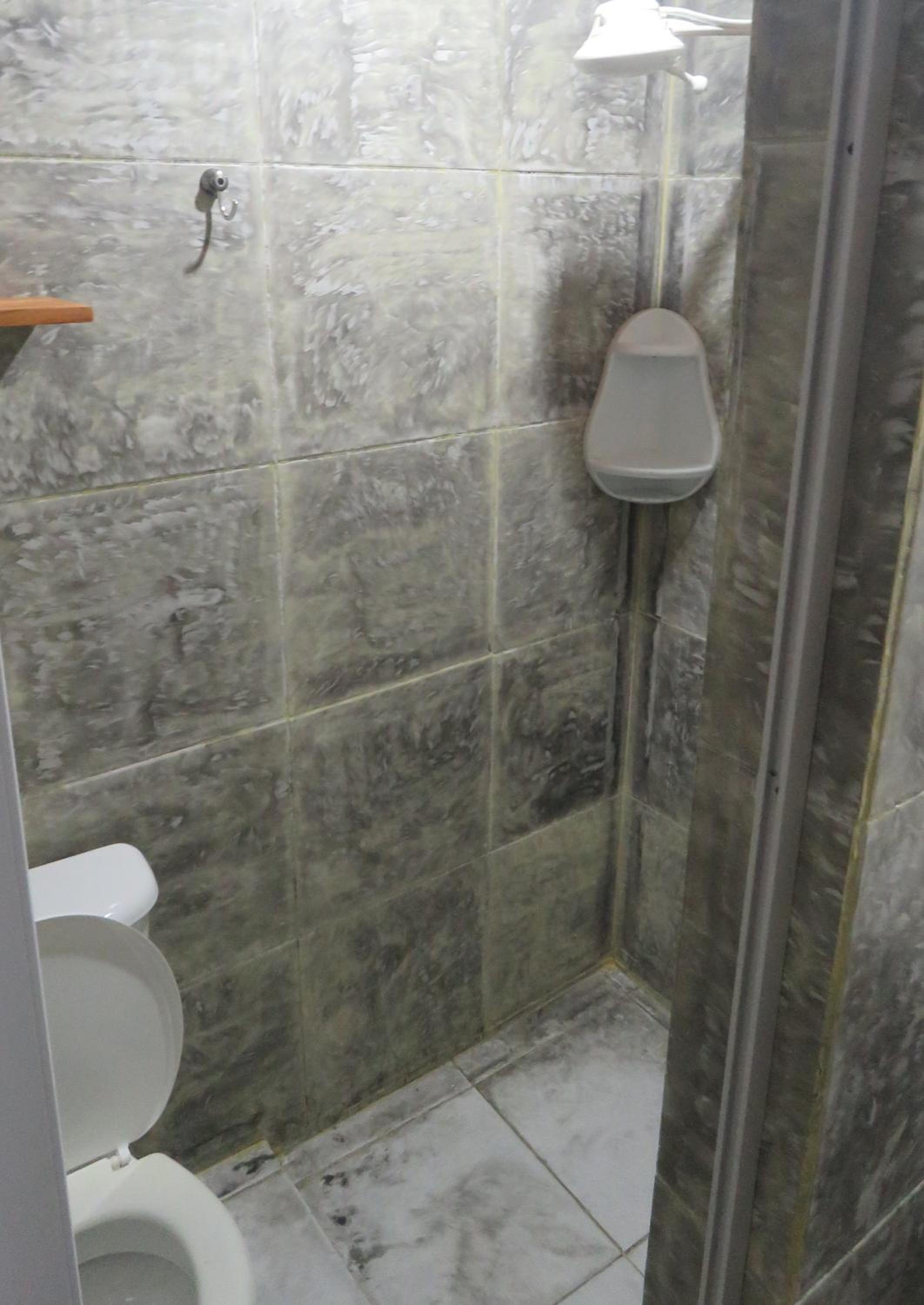 Chalet Twin (2 Adults) - Photo 7