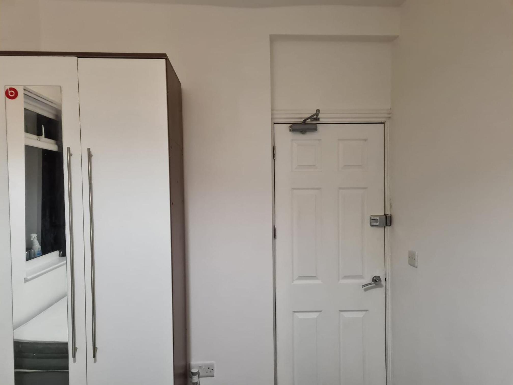 Standard Double Room photo 2