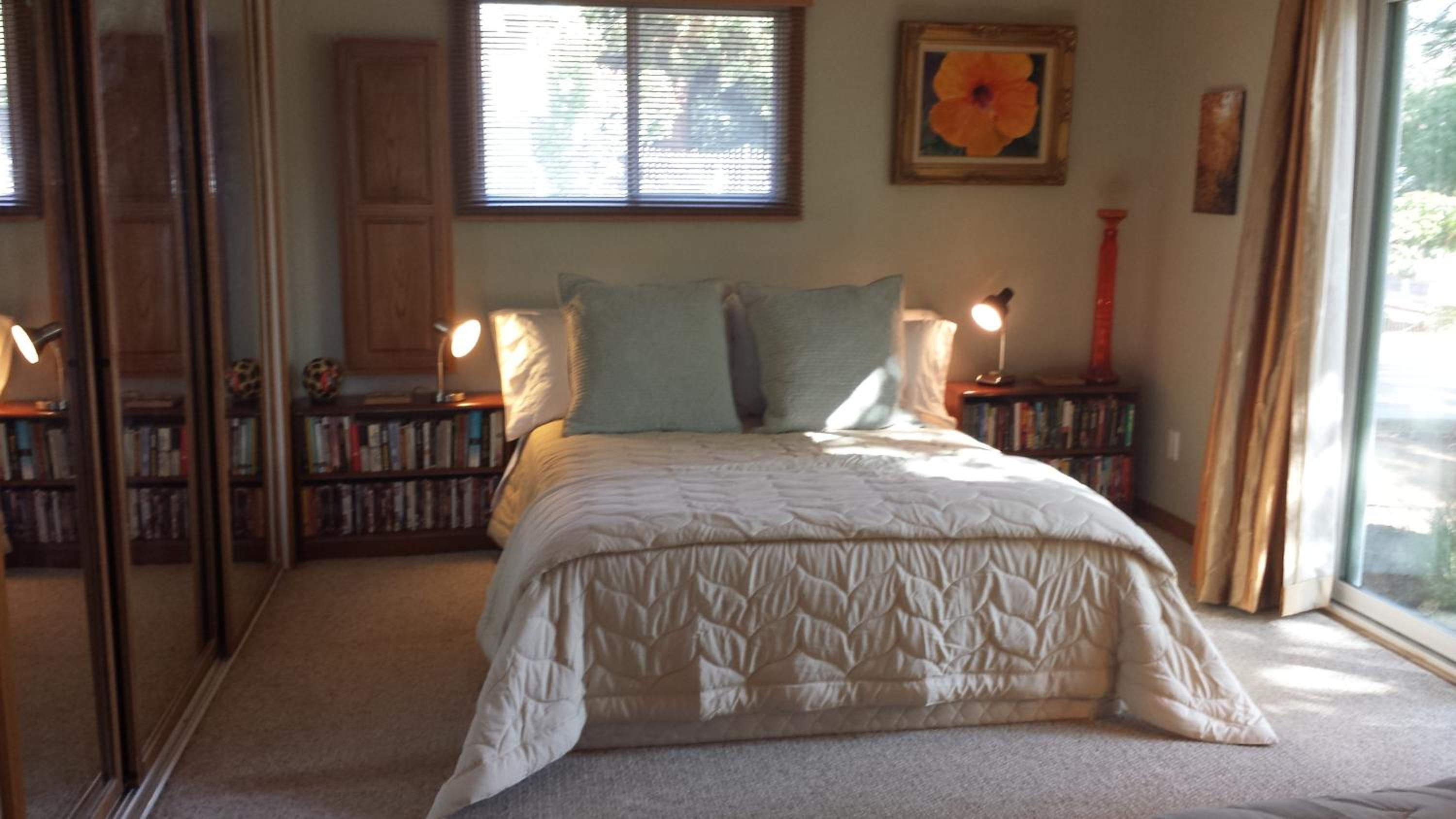 Deluxe King Room photo 1