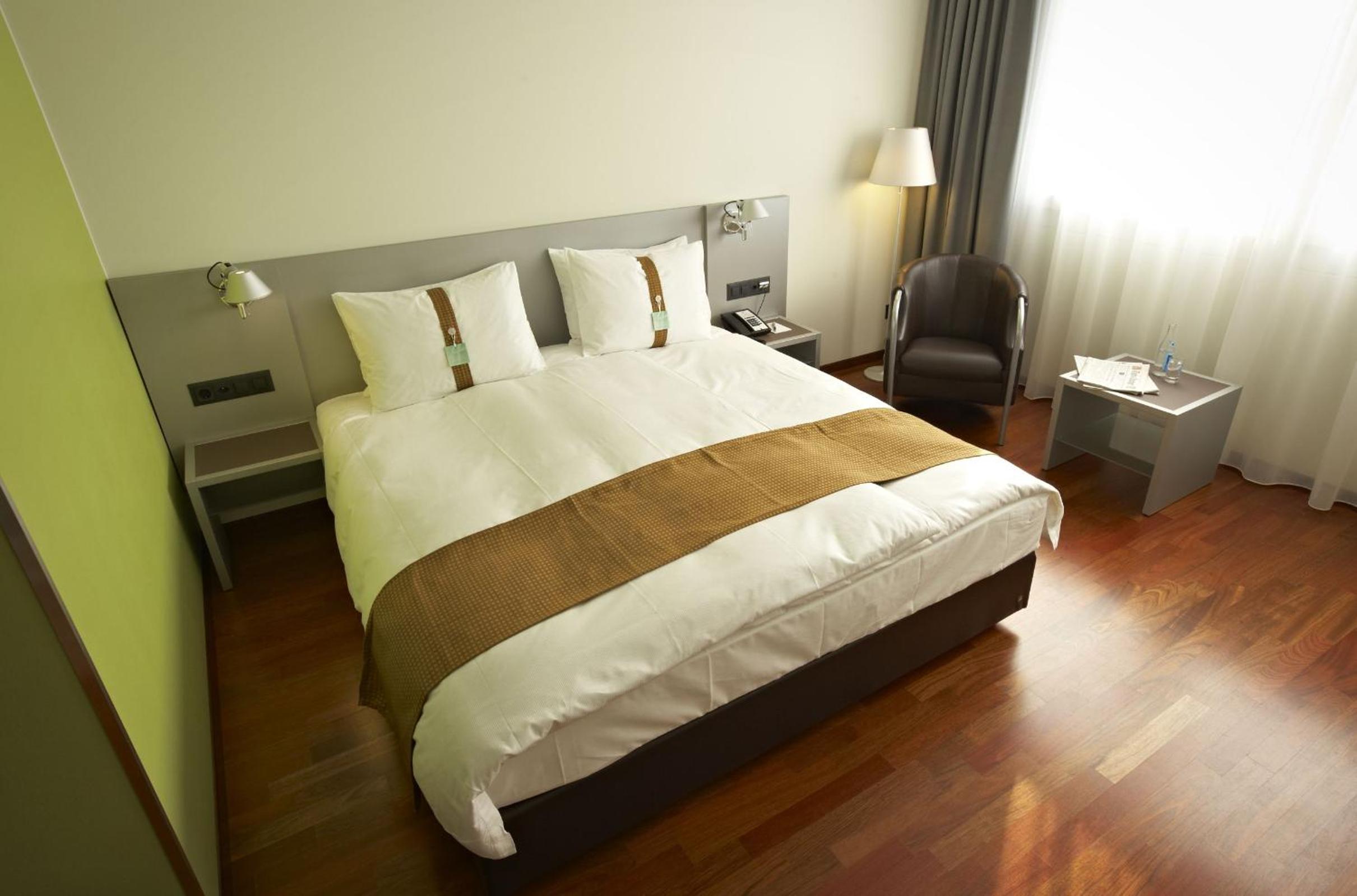 Standard Queen Room - Photo 3