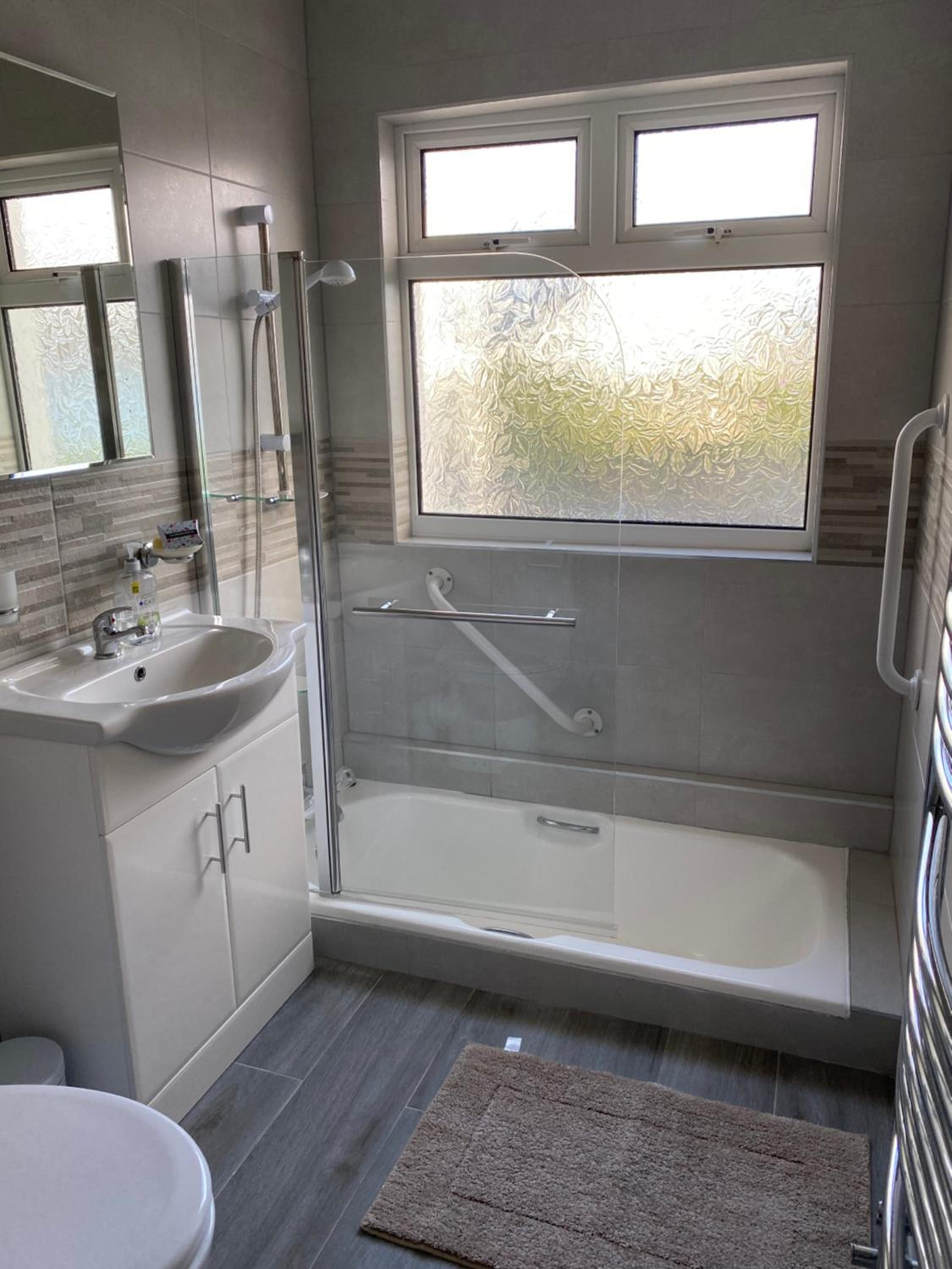 Three-Bedroom House photo 2