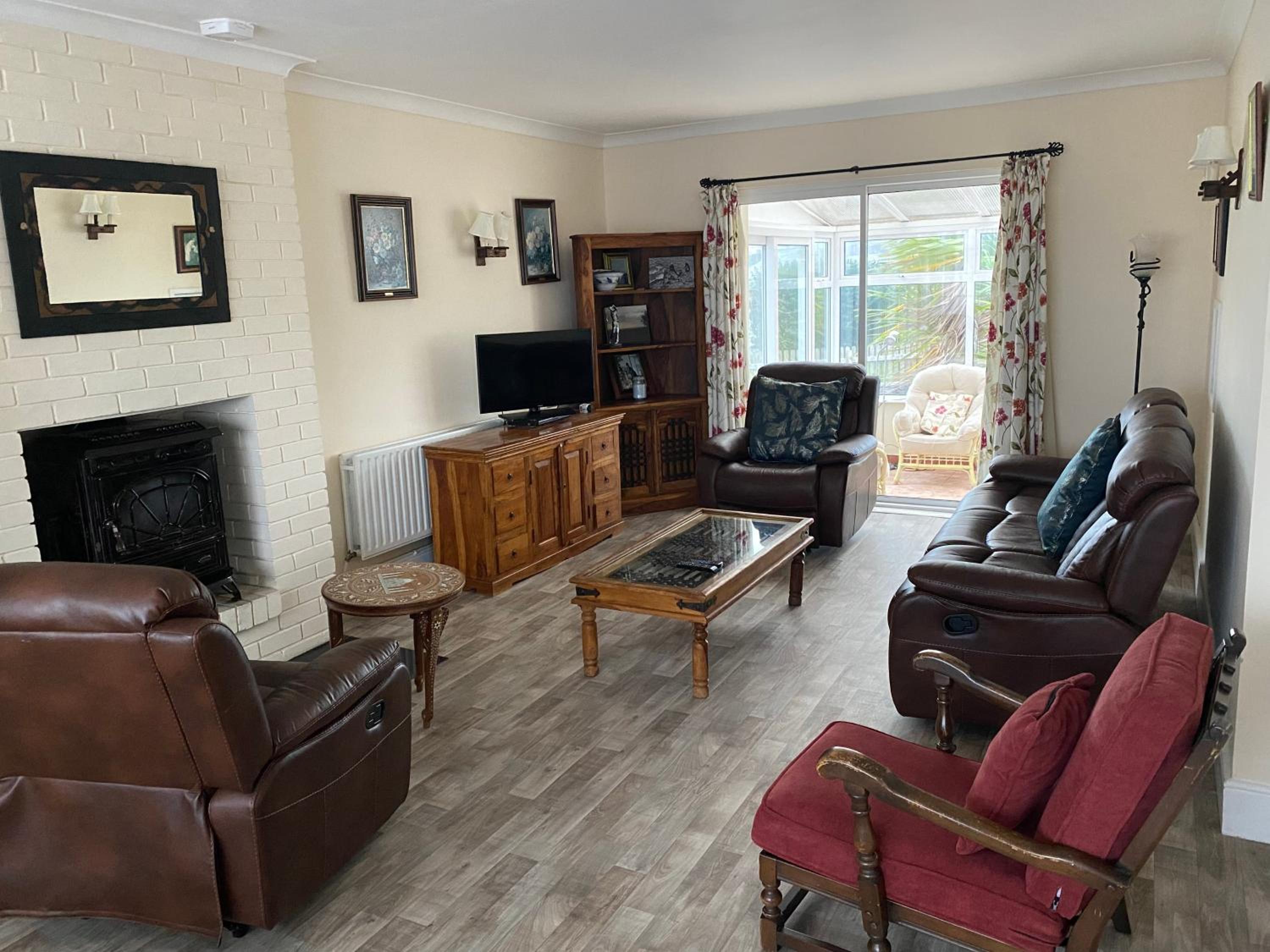 Three-Bedroom House photo 1