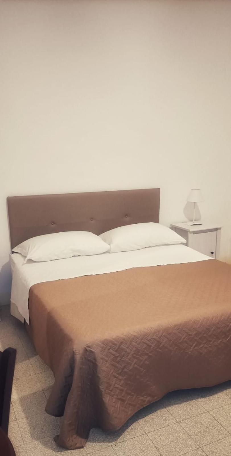 Double or Twin Room photo 3