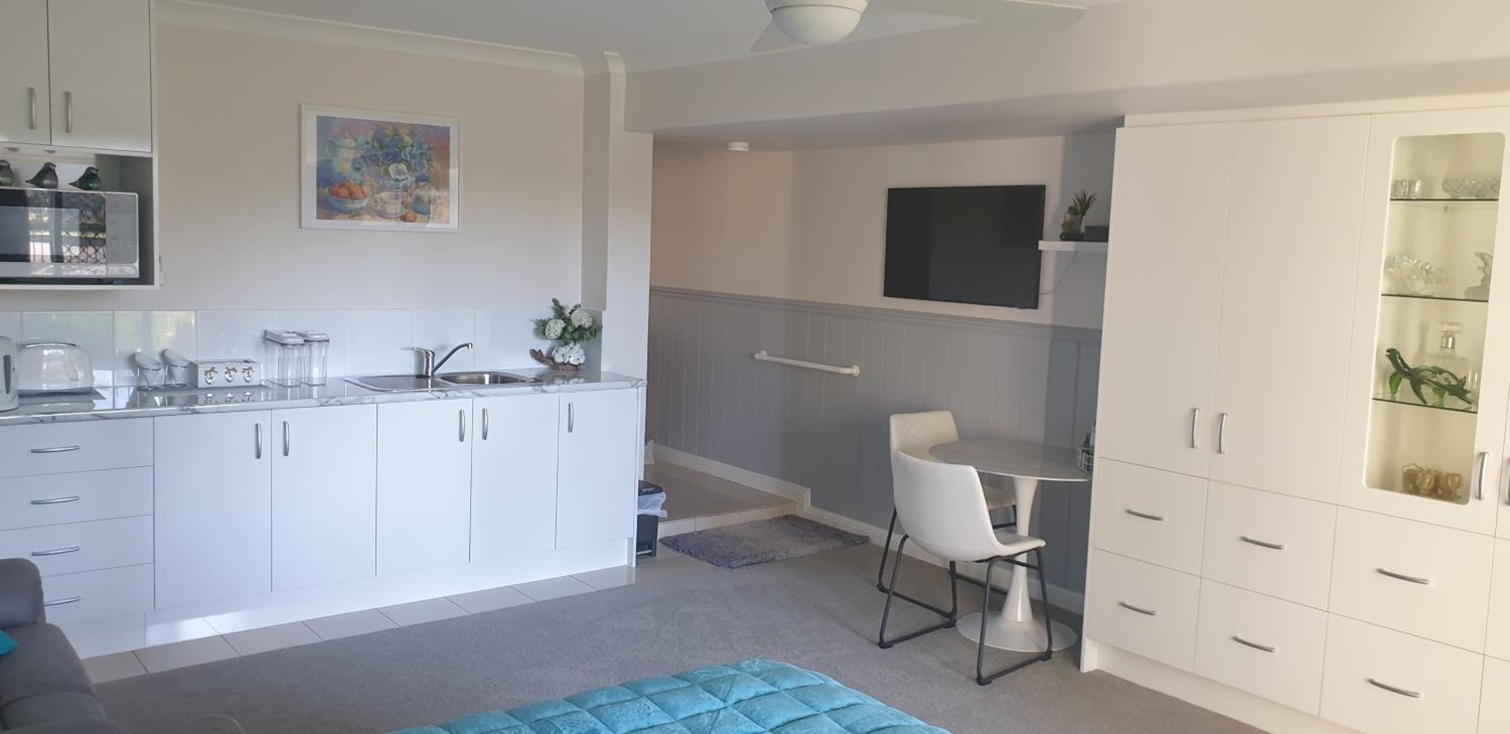 Family Room photo 2