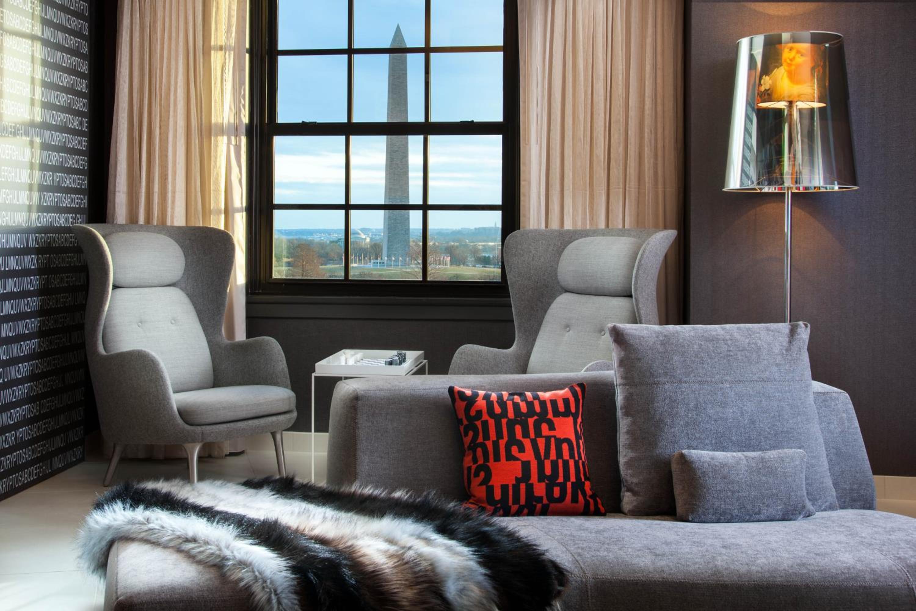 Superior King Suite - Photo 4