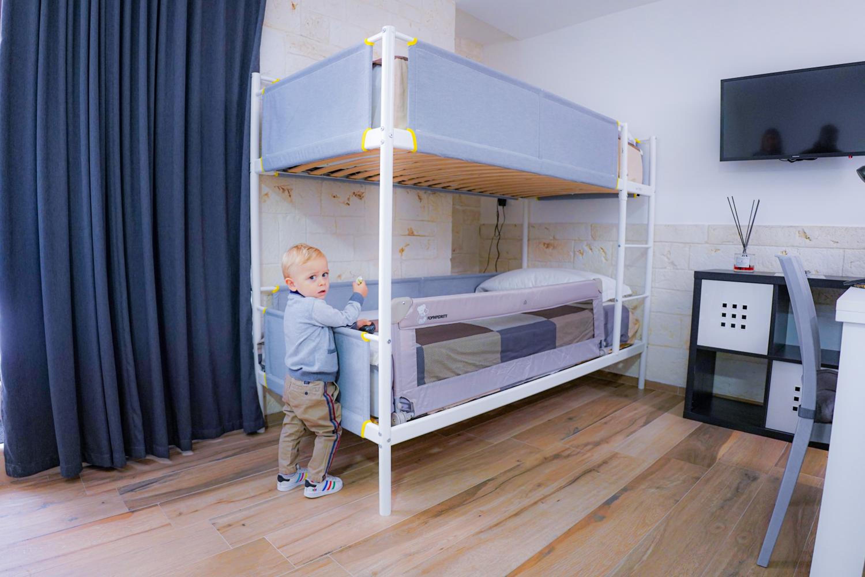 Double Room with Private Bathroom - Photo 4