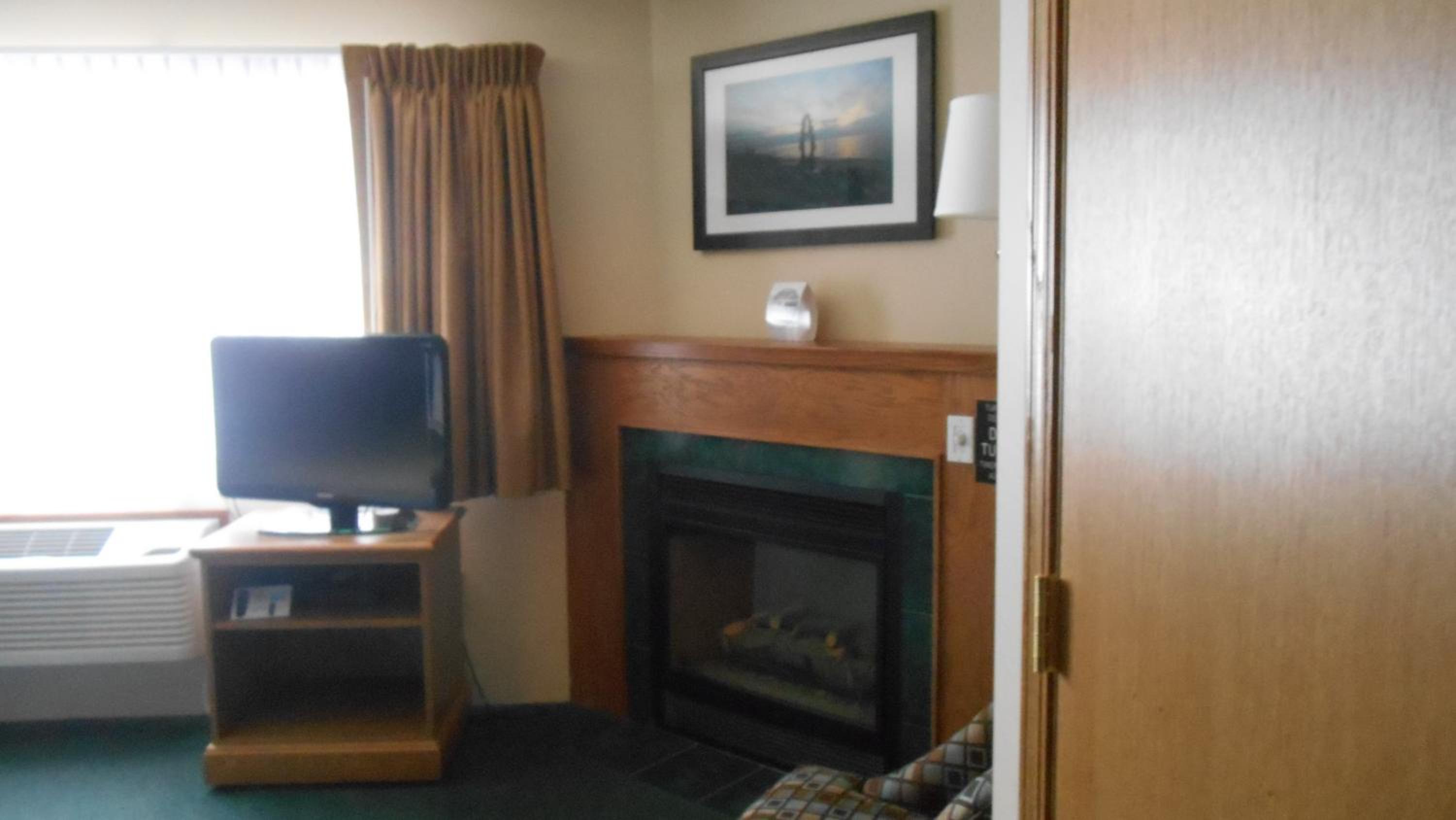 Superior King Suite - Non-Smoking photo 1