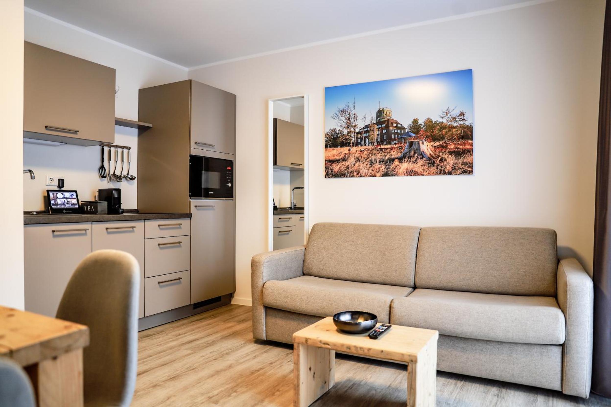 Apartment with Mountain View