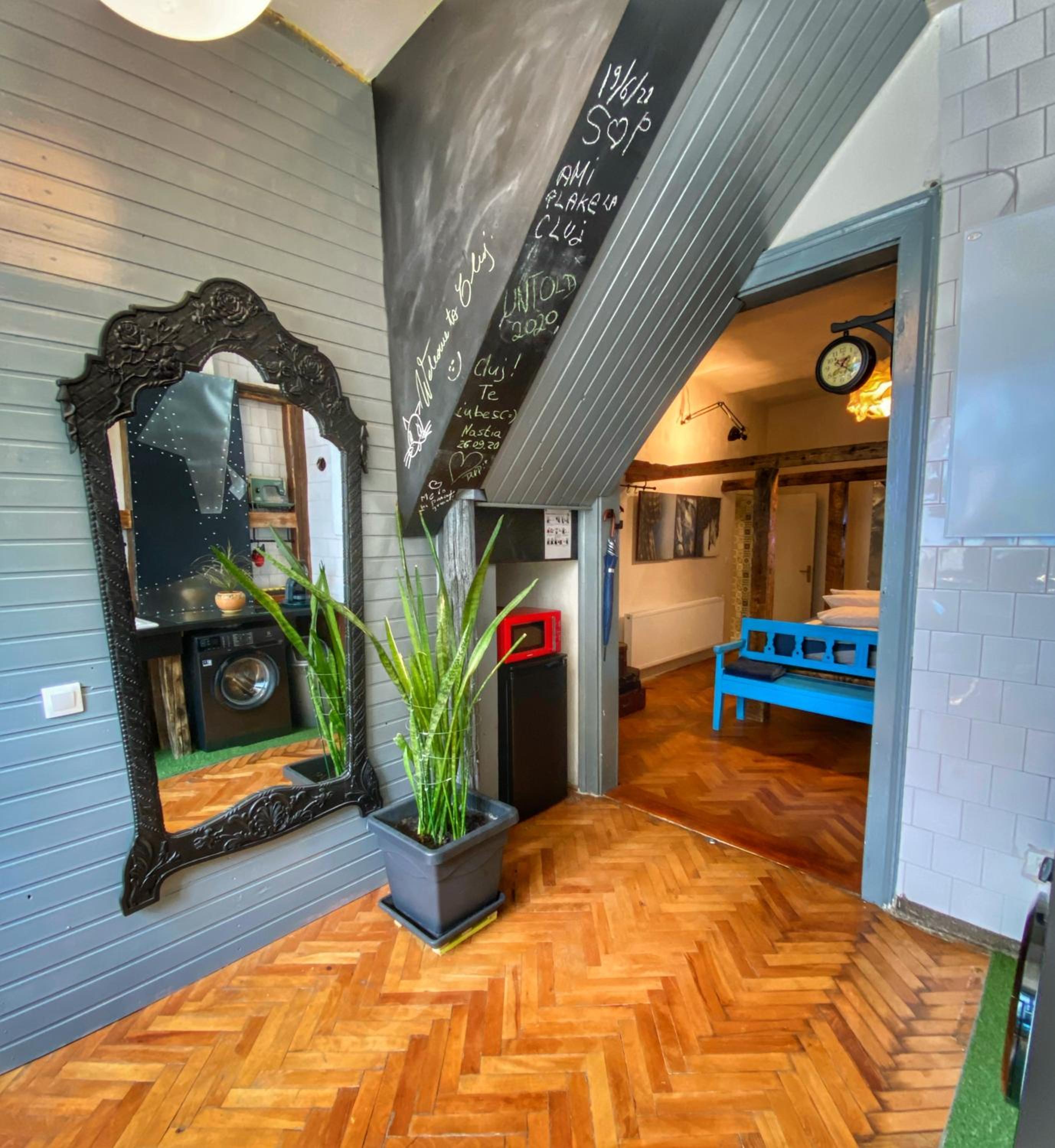 One-Bedroom Apartment - Photo 29