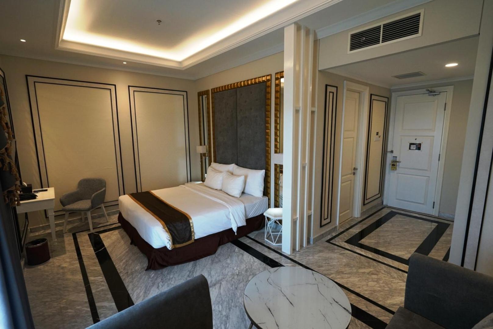 Grand Suite - Photo 1