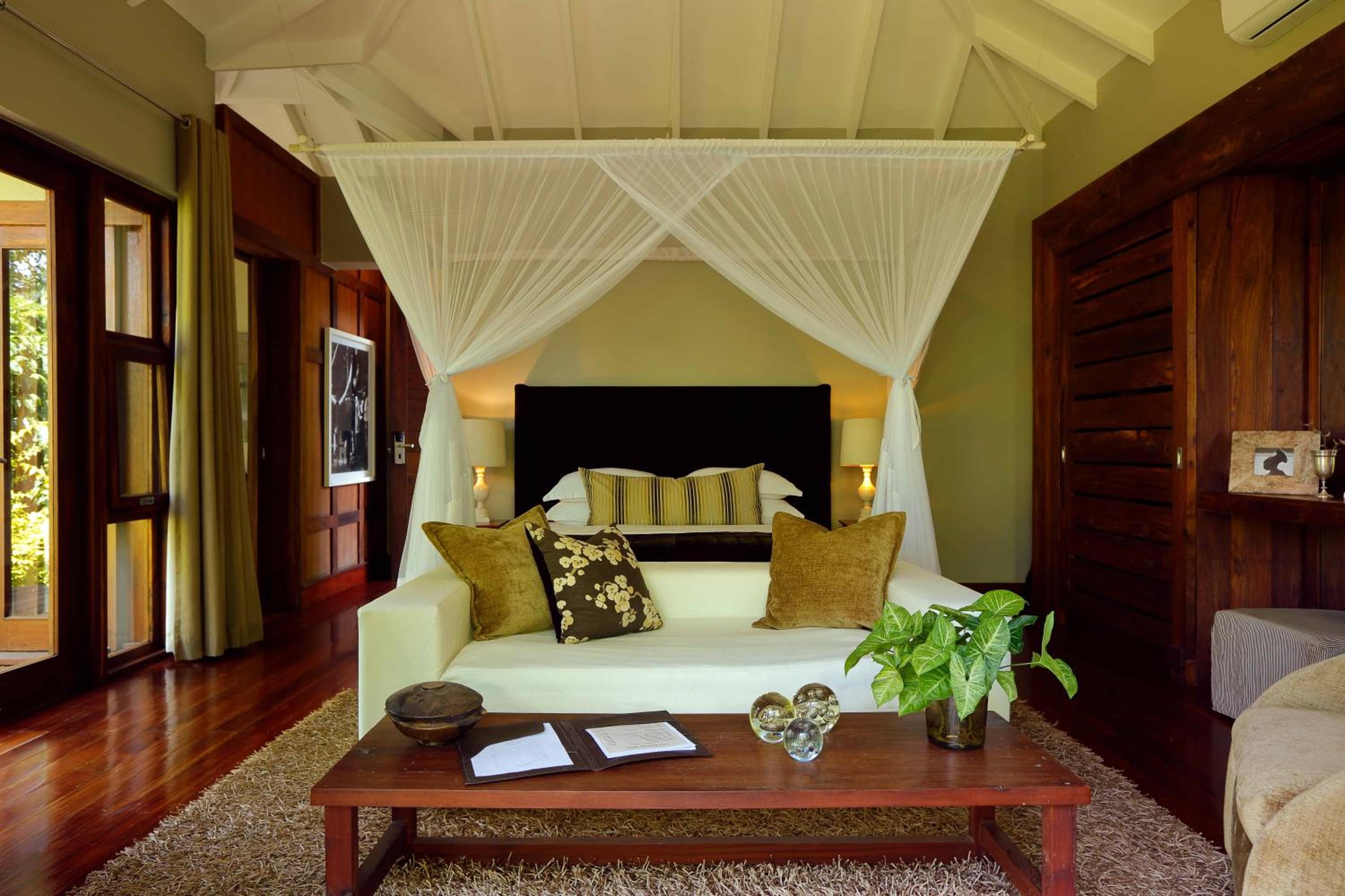 Chalet King