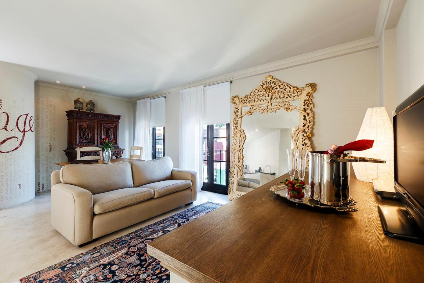 Deluxe Suite 103 / Kitchenette: Bed & Breakfast photo 2