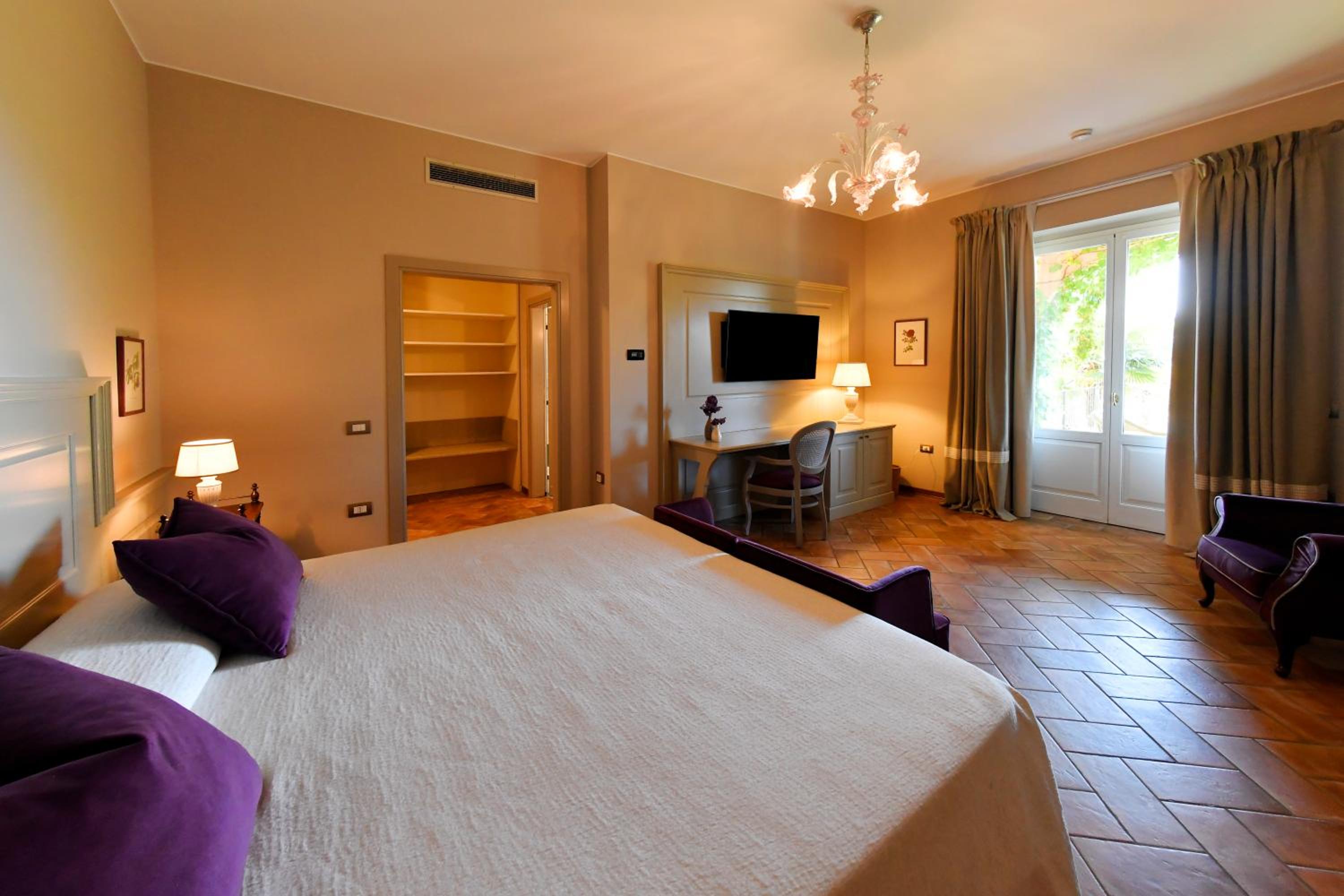 Deluxe Double Room - Photo 2
