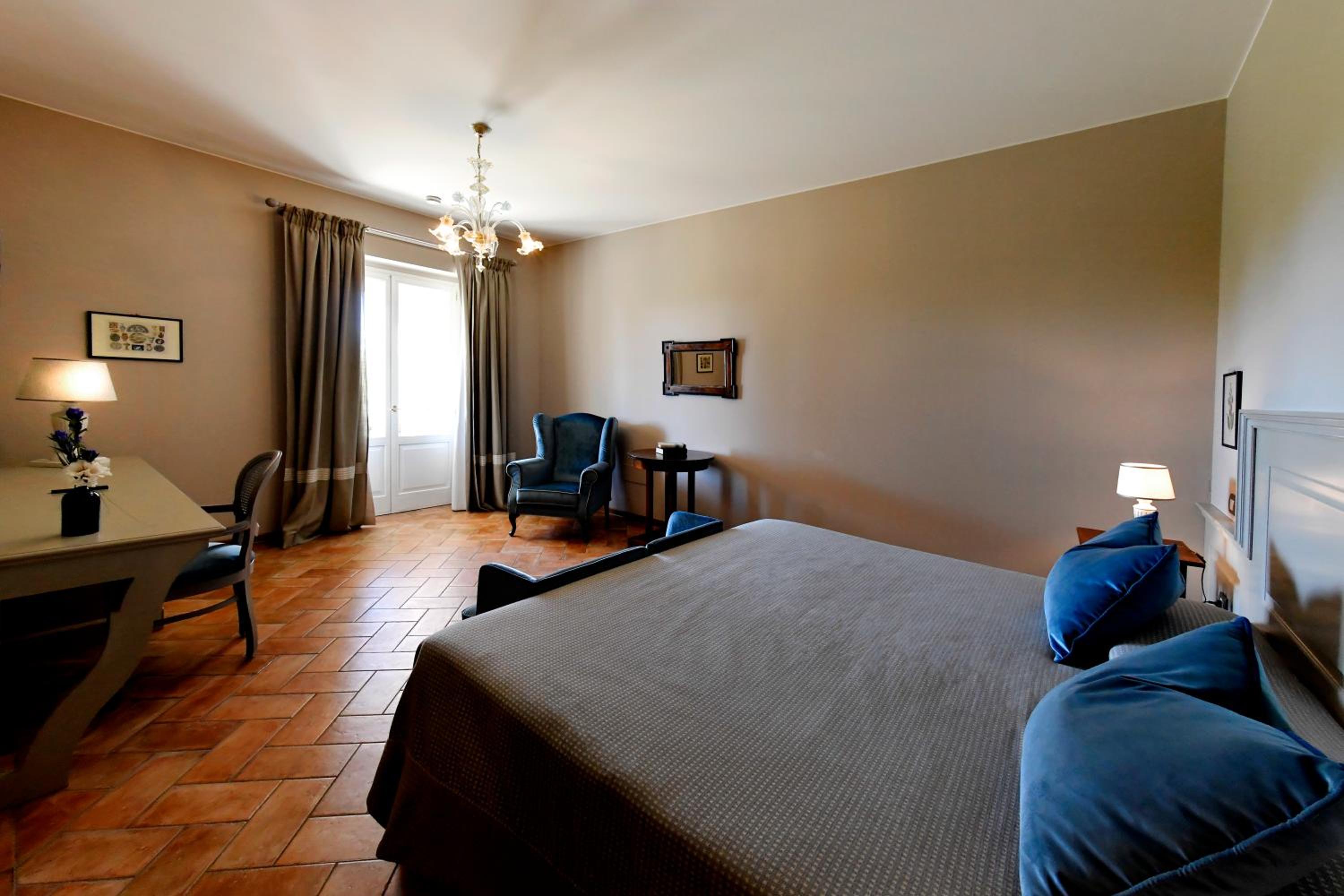 Deluxe Double Room - Photo 5