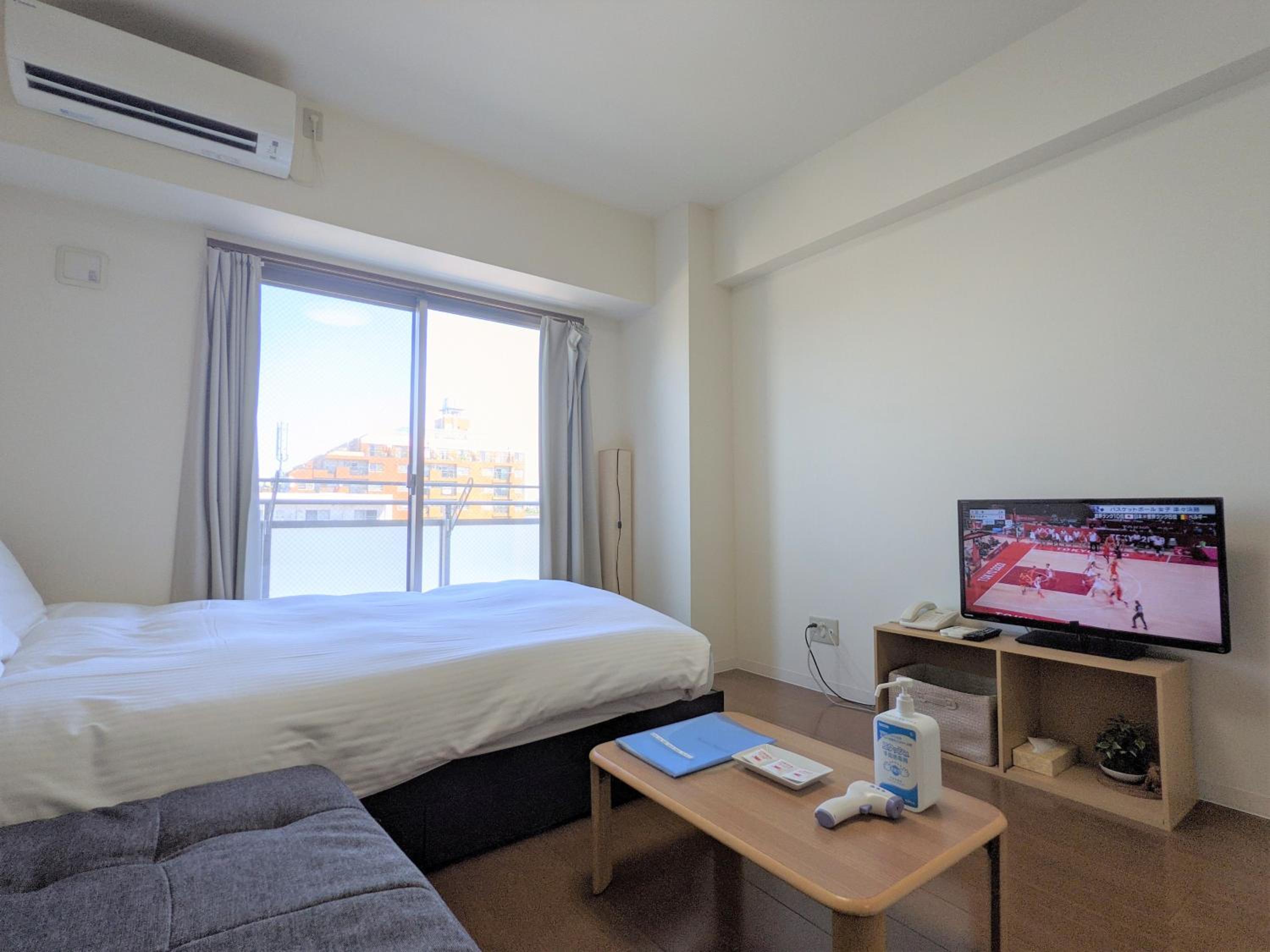 One-Bedroom Apartment photo 3