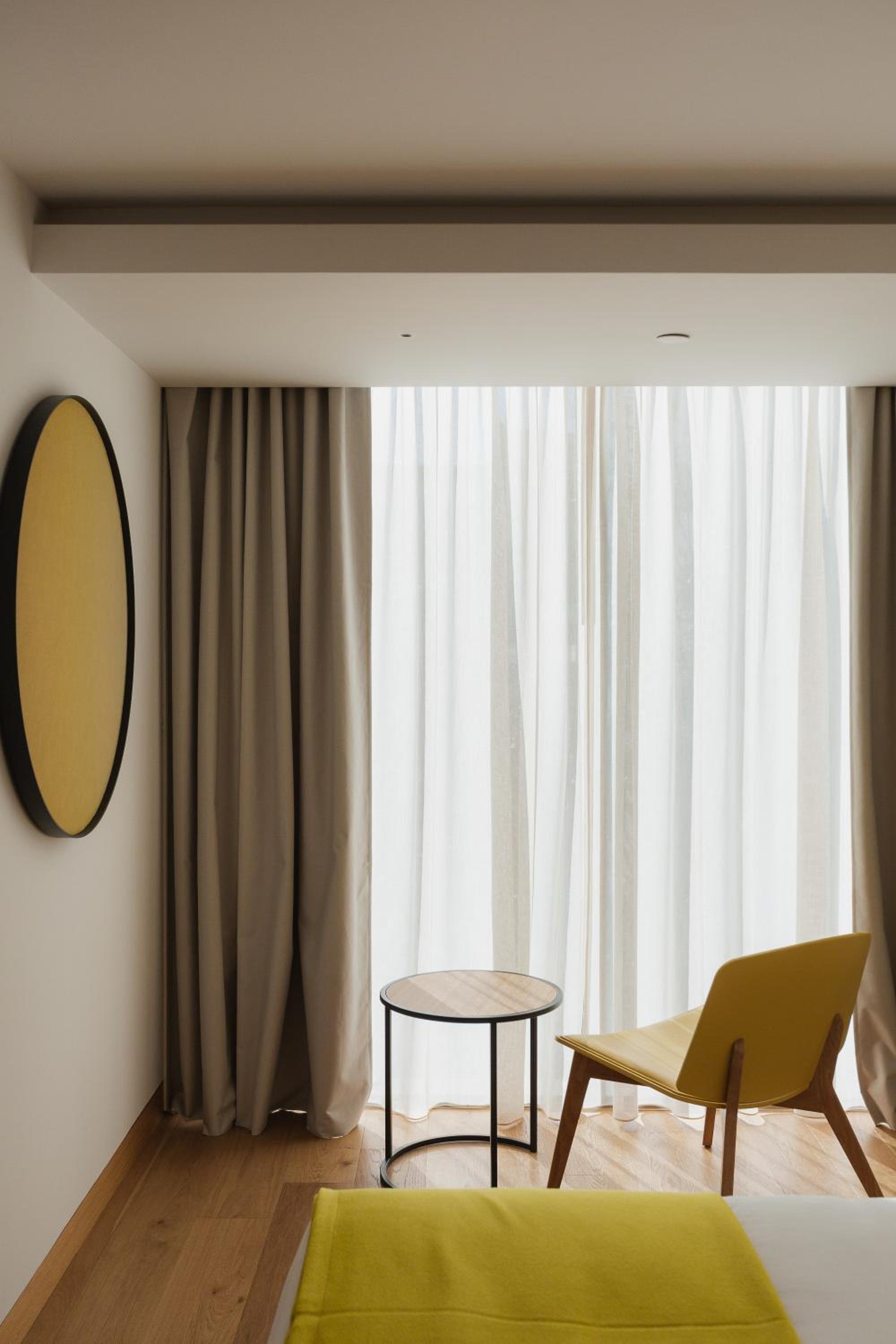 Executive Suite with City View - Photo 14