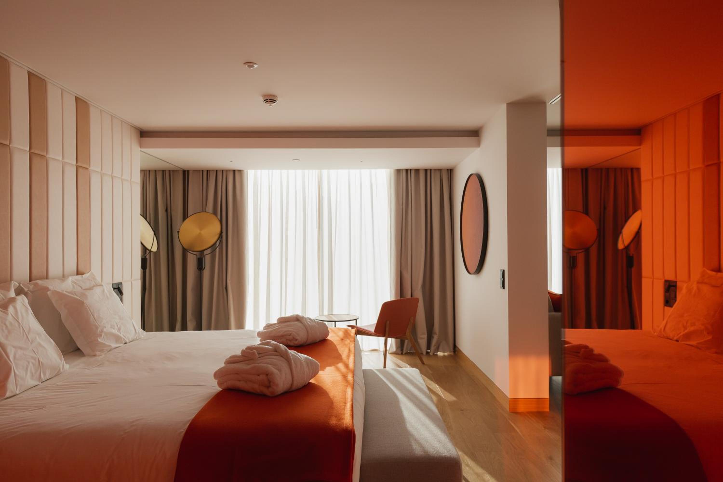 Executive Suite with City View - Photo 8
