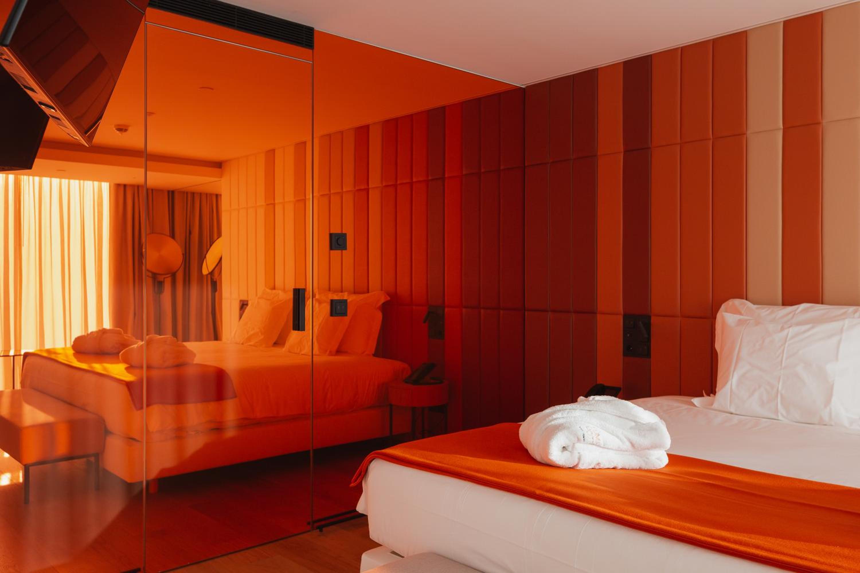 Executive Suite with City View - Photo 19