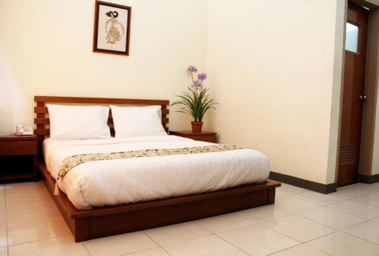 Deluxe King Room photo 1