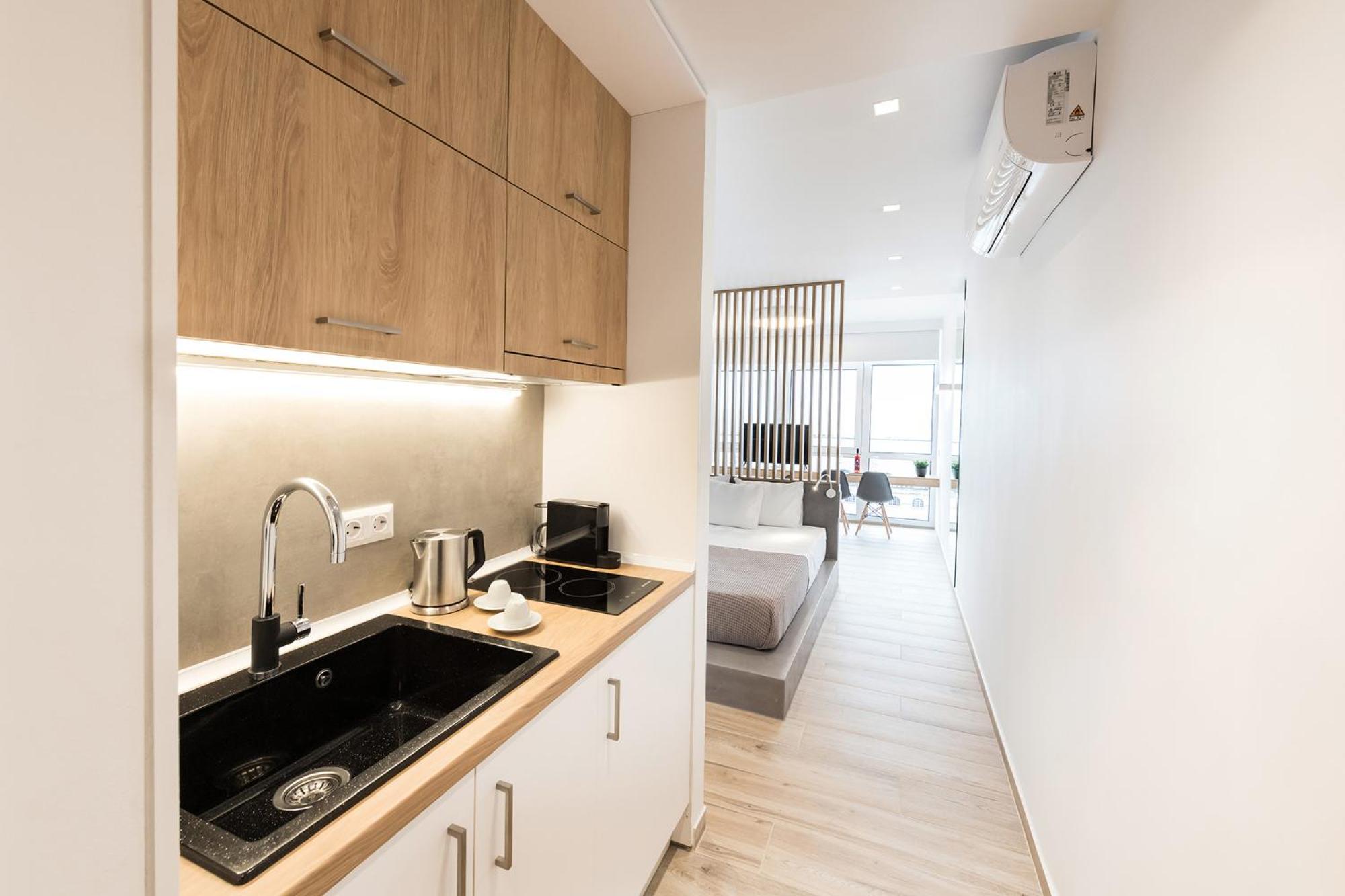 Junior Suite with Sea View - Photo 3