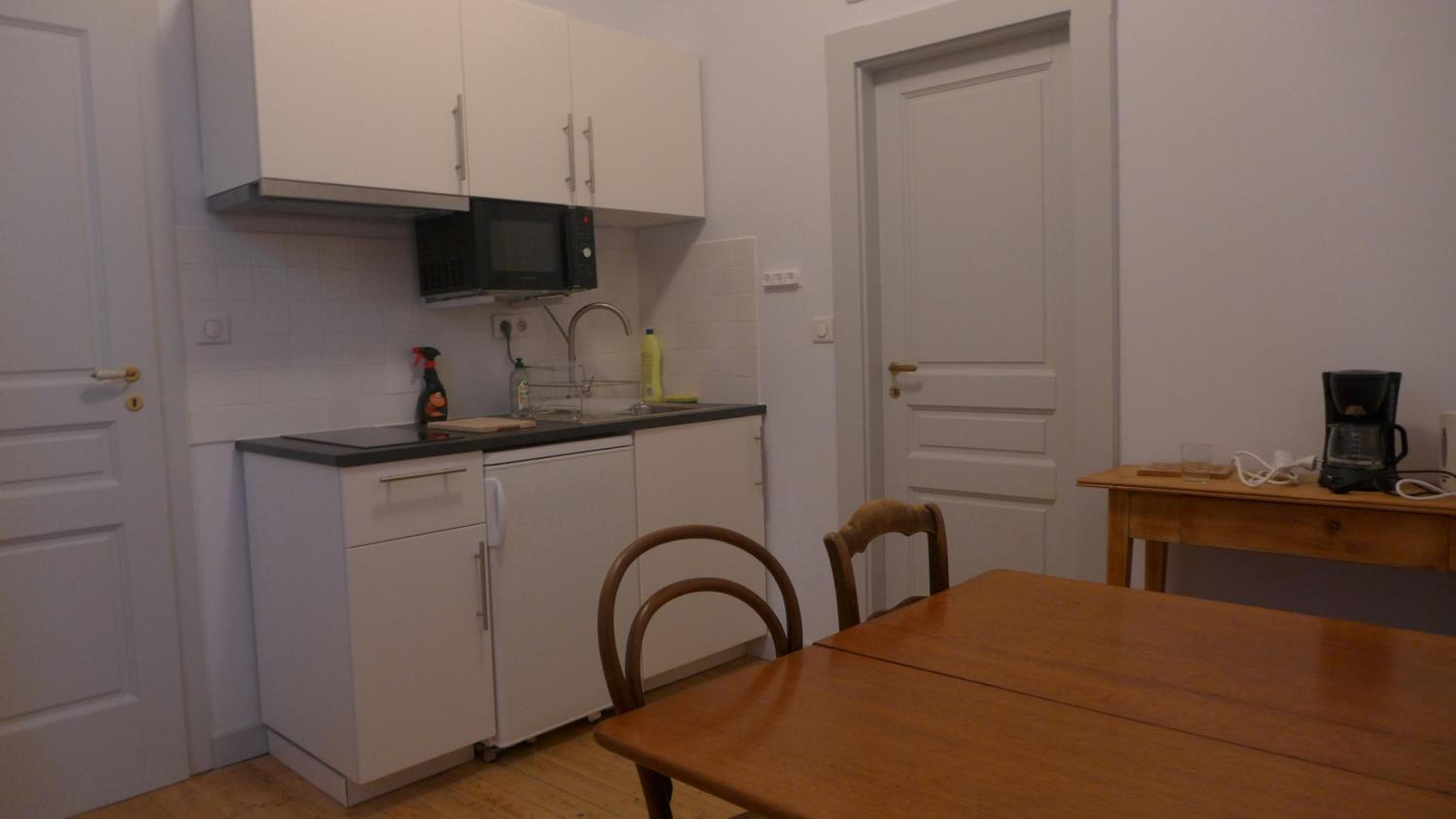 Apartment photo 2