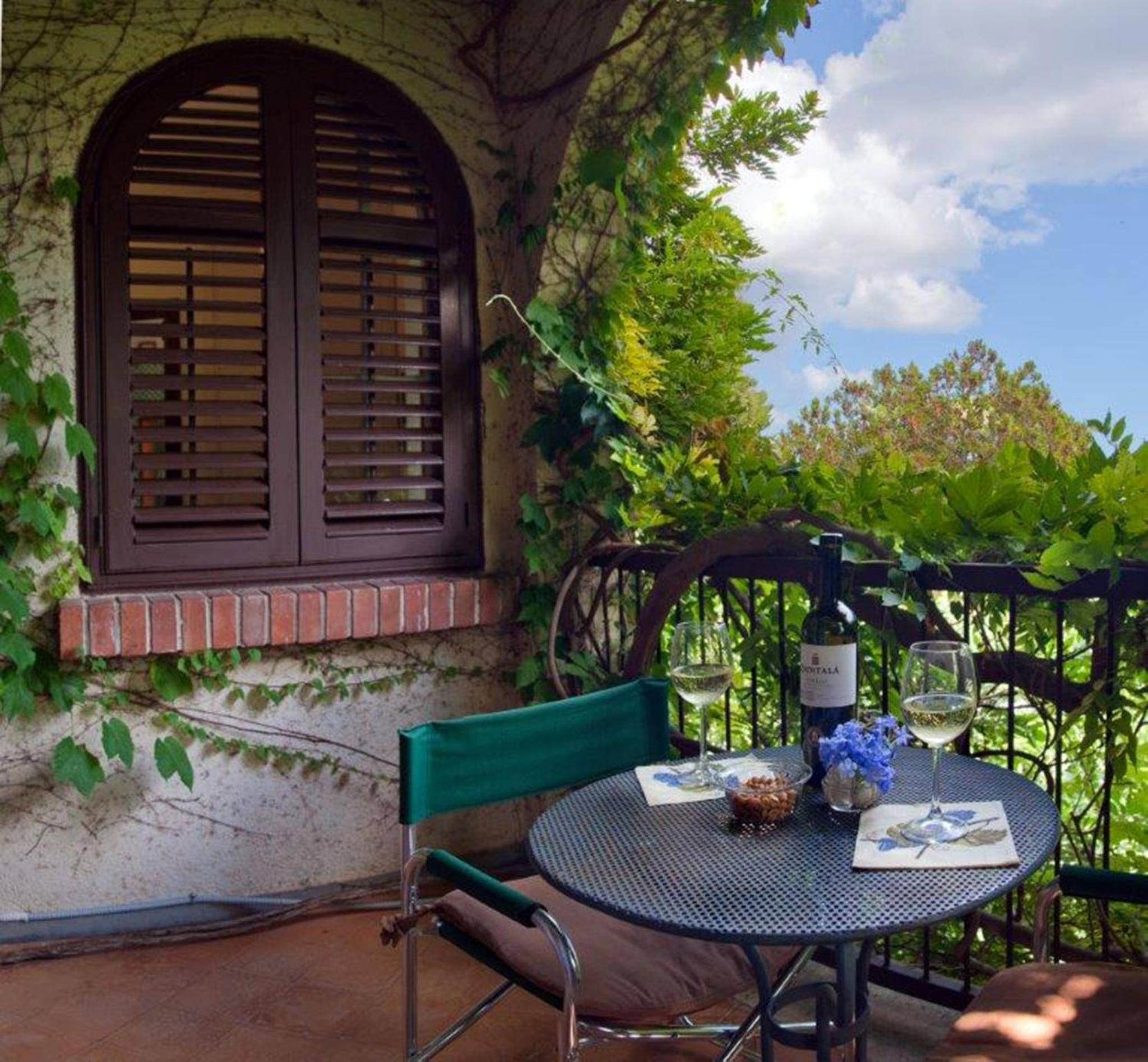 Suite with Balcony photo 2
