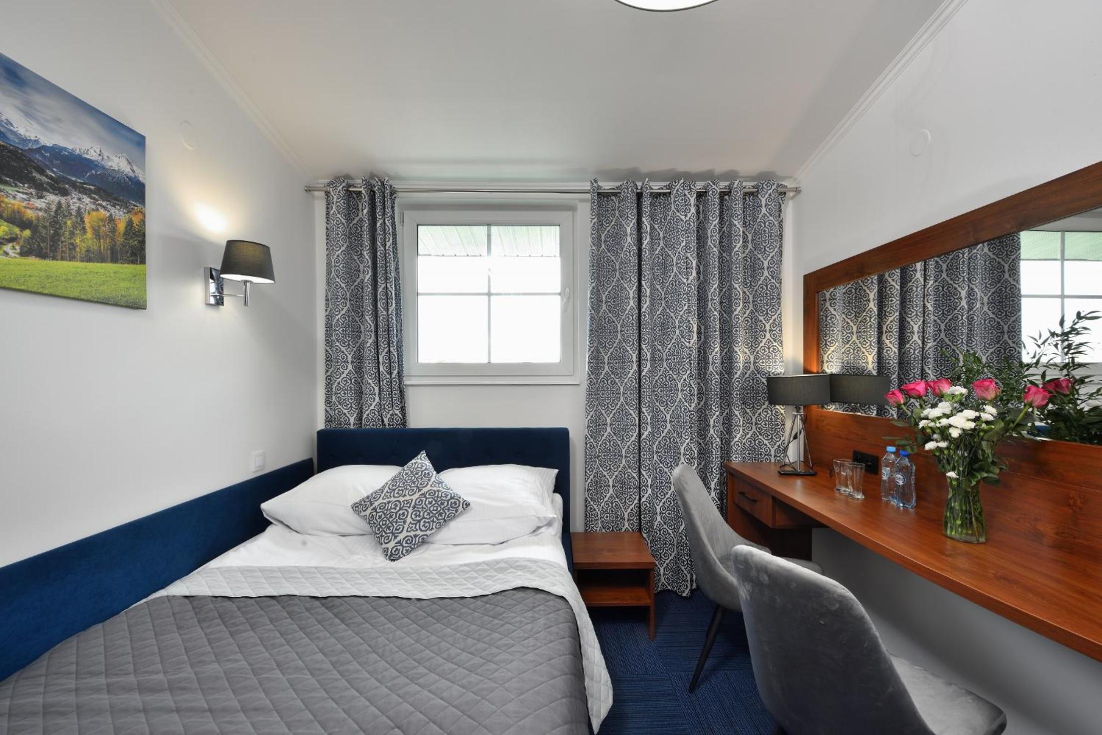 Single Room photo 3