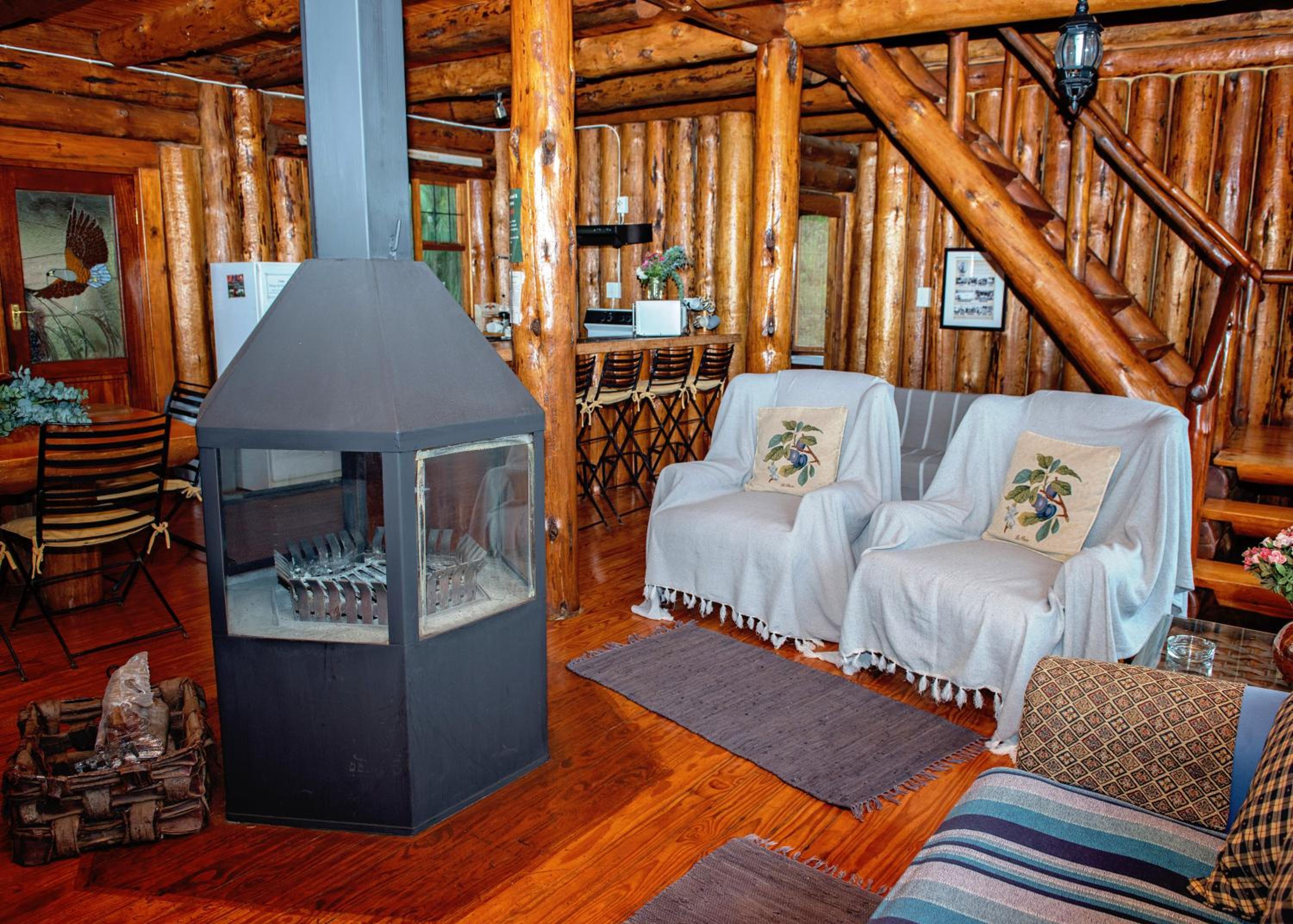 Double Story Cabin - Photo 19