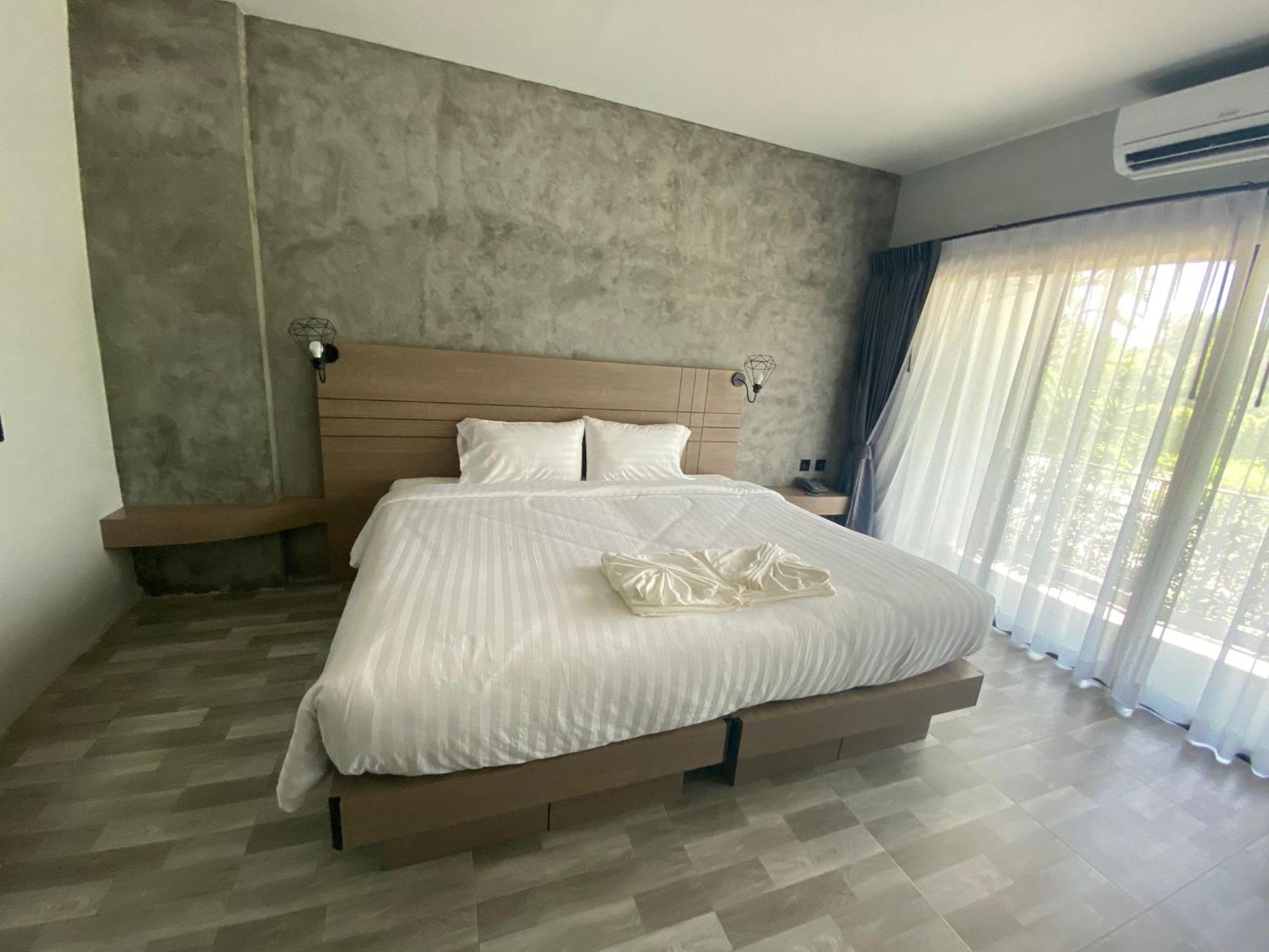 Deluxe Double Room - Photo 5