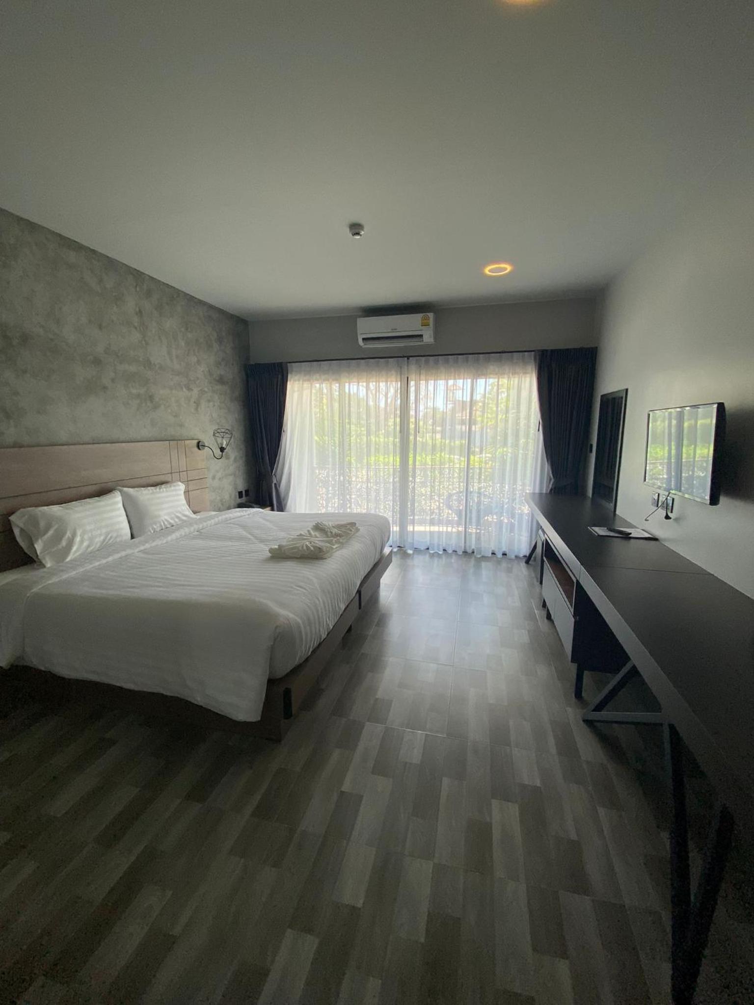 Deluxe Double Room - Photo 4