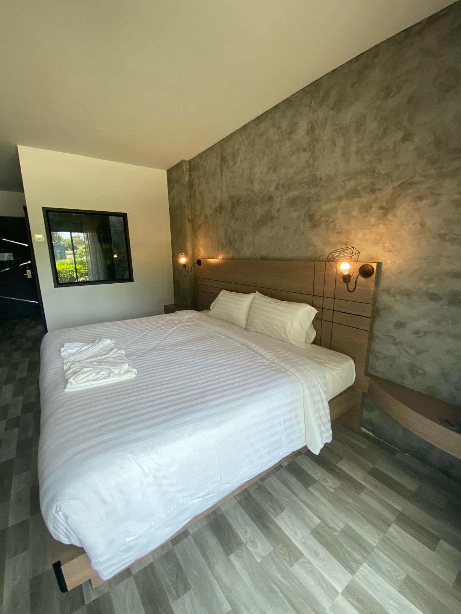 Deluxe Double Room - Photo 3