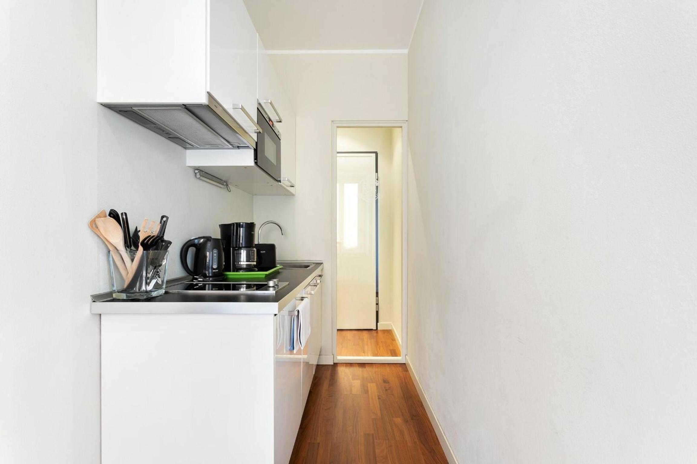 Apartment 3 photo 2