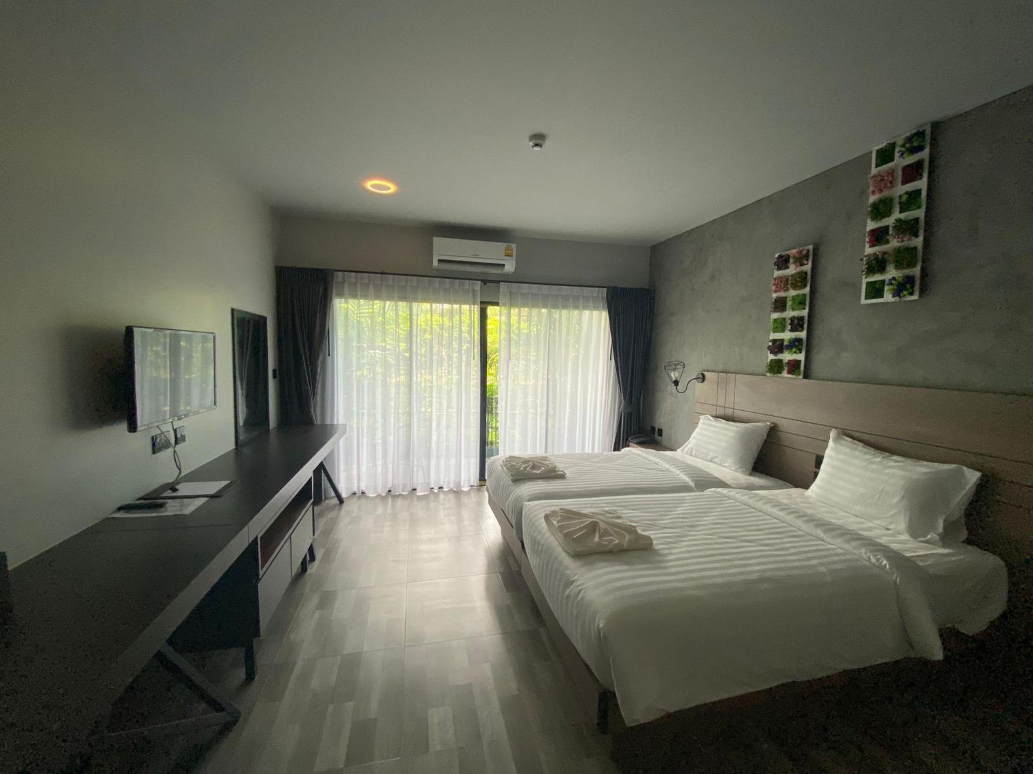 Deluxe Twin Room - Photo 4