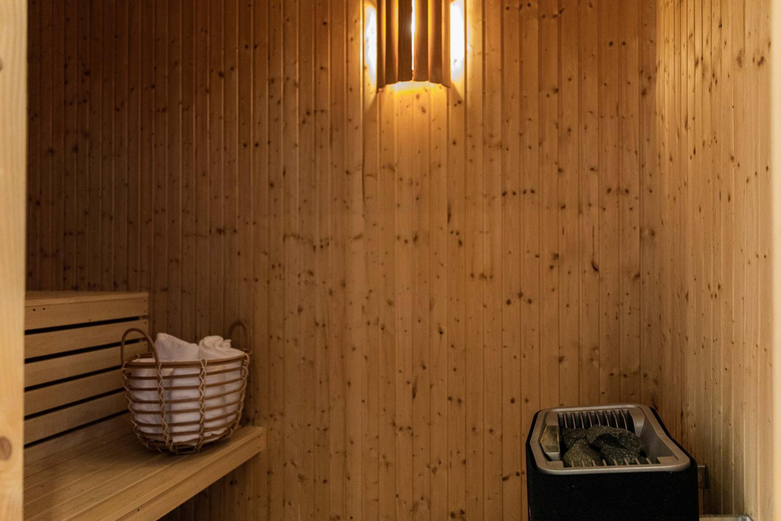 Suite with Sauna - Photo 4