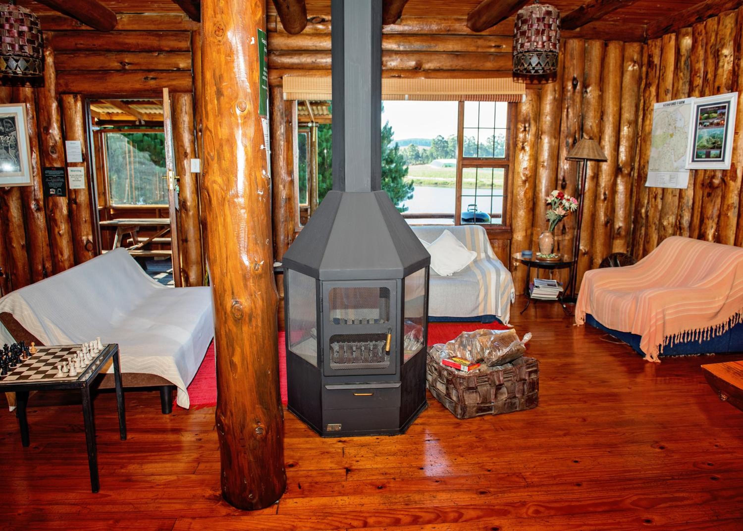 Single Story Cabin - Photo 14