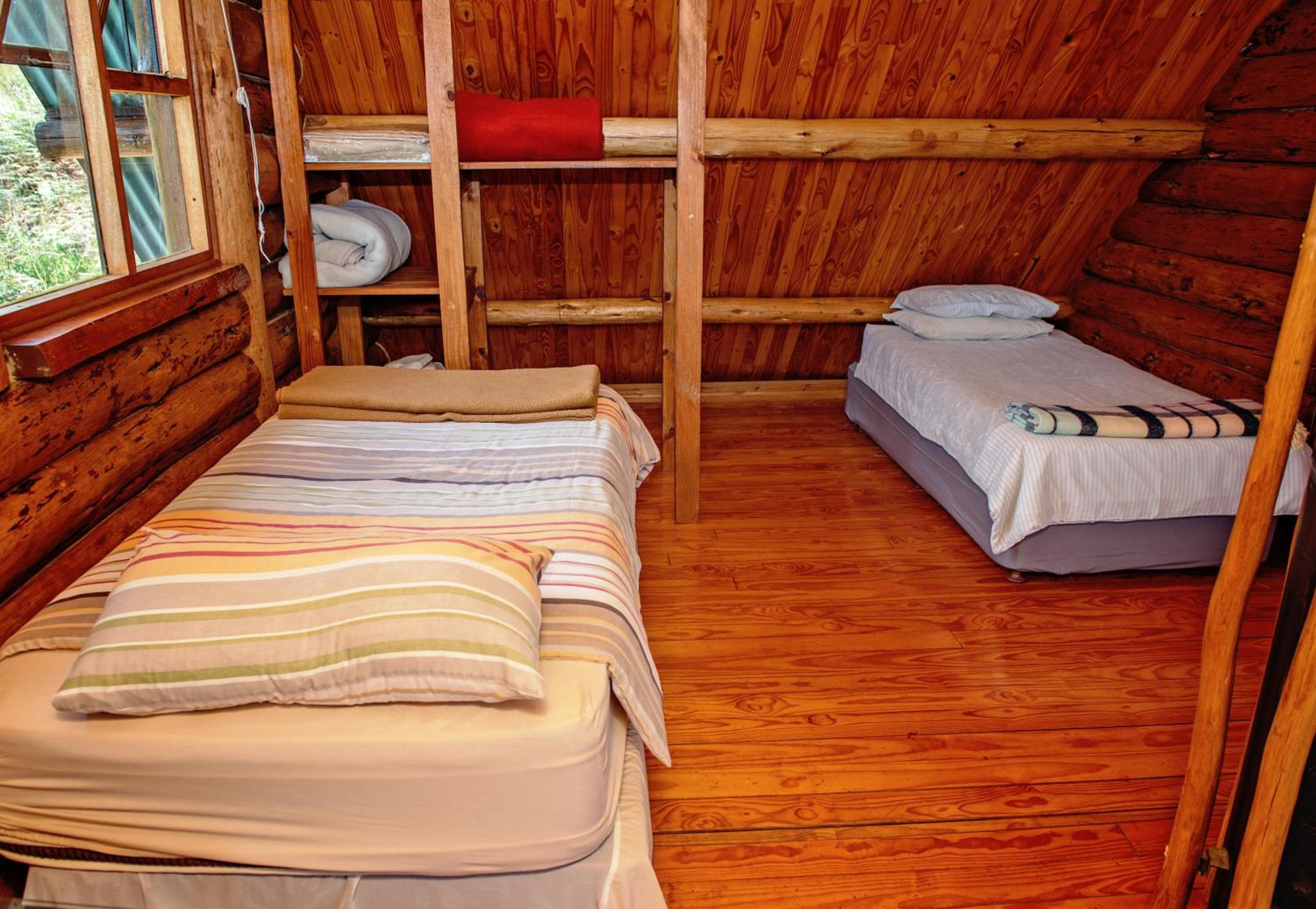 Double Story Cabin - Photo 9