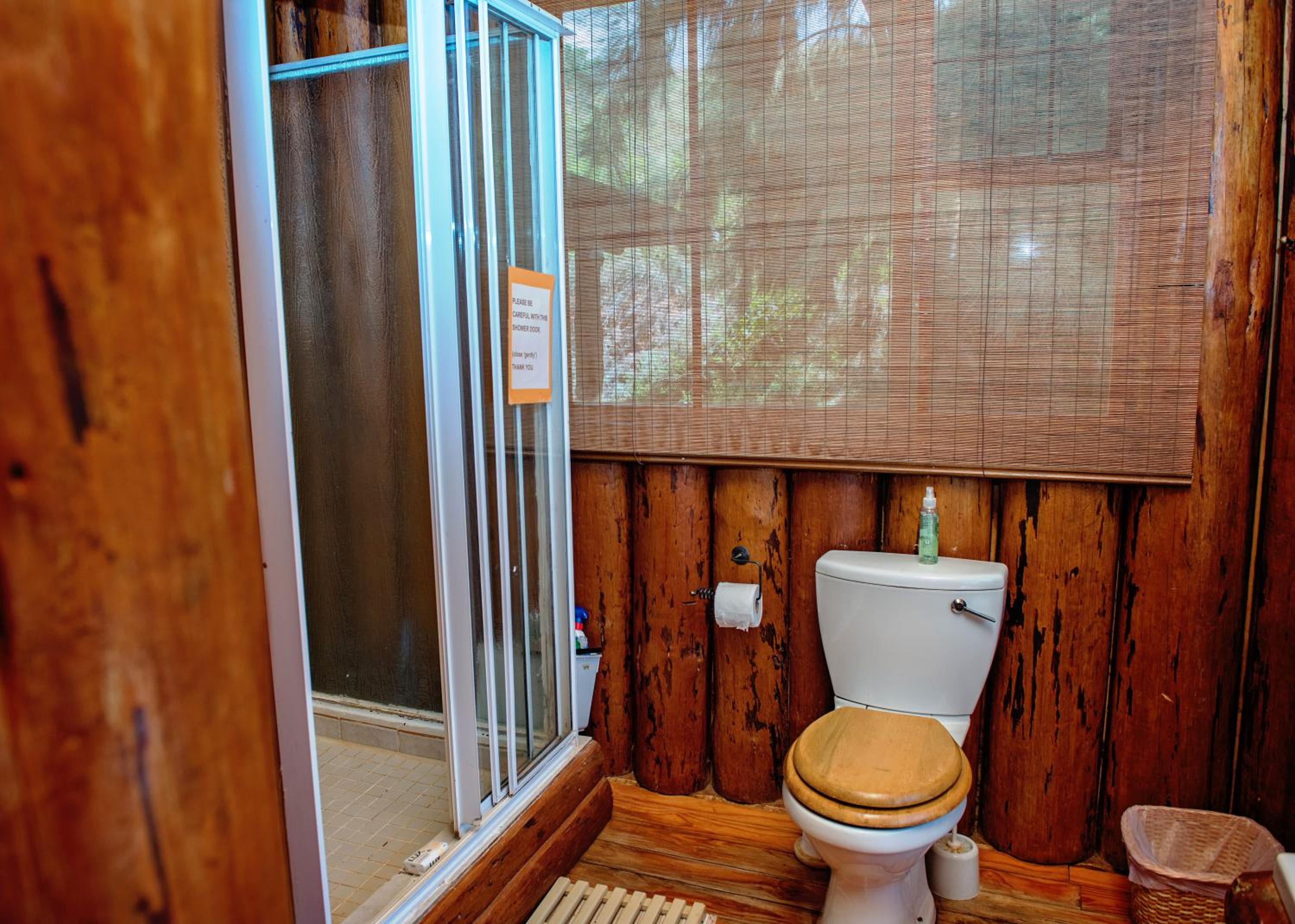 Double Story Cabin - Photo 3