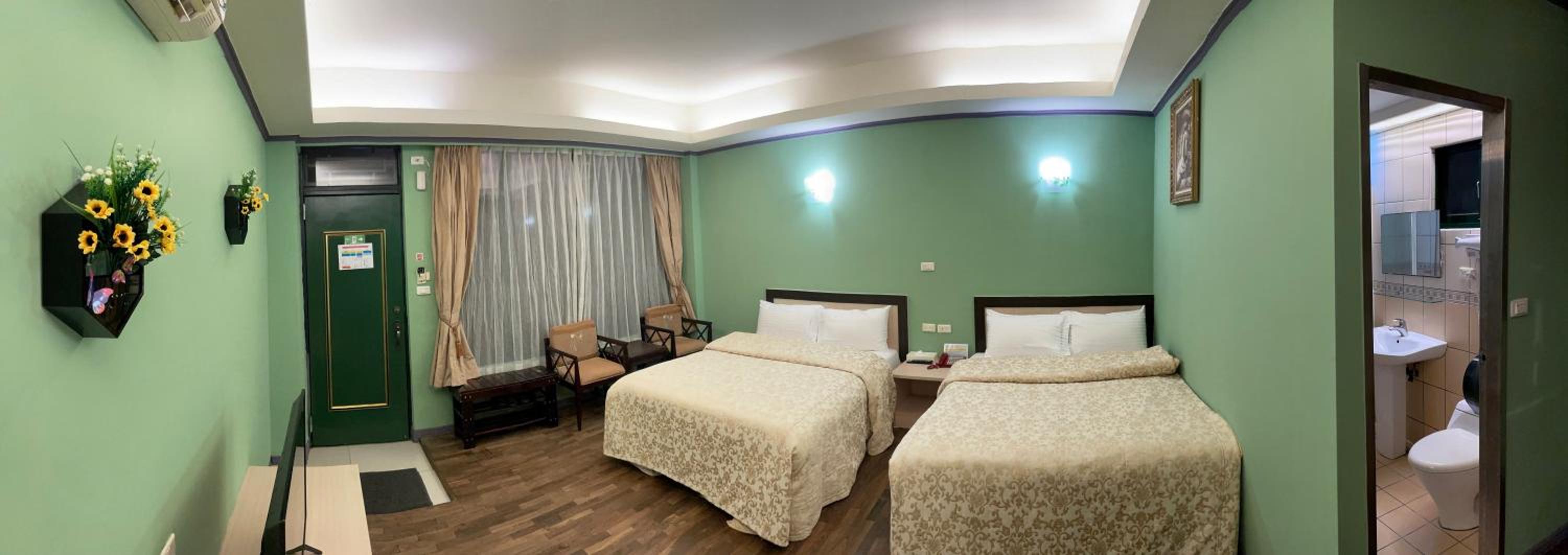 Standard Quadruple Room photo 3