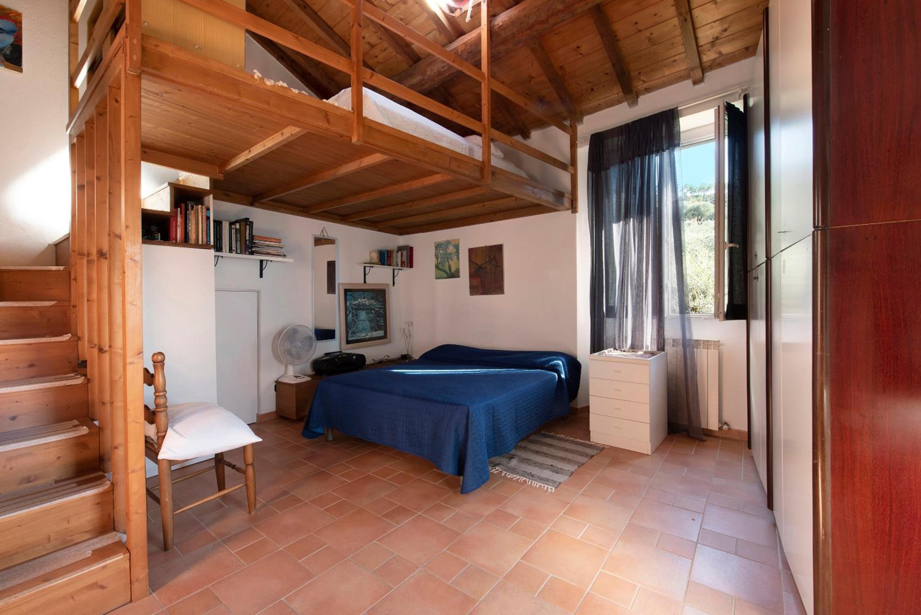 Two-Bedroom House - Photo 13