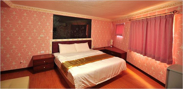Double Room with Private Bathroom photo 1