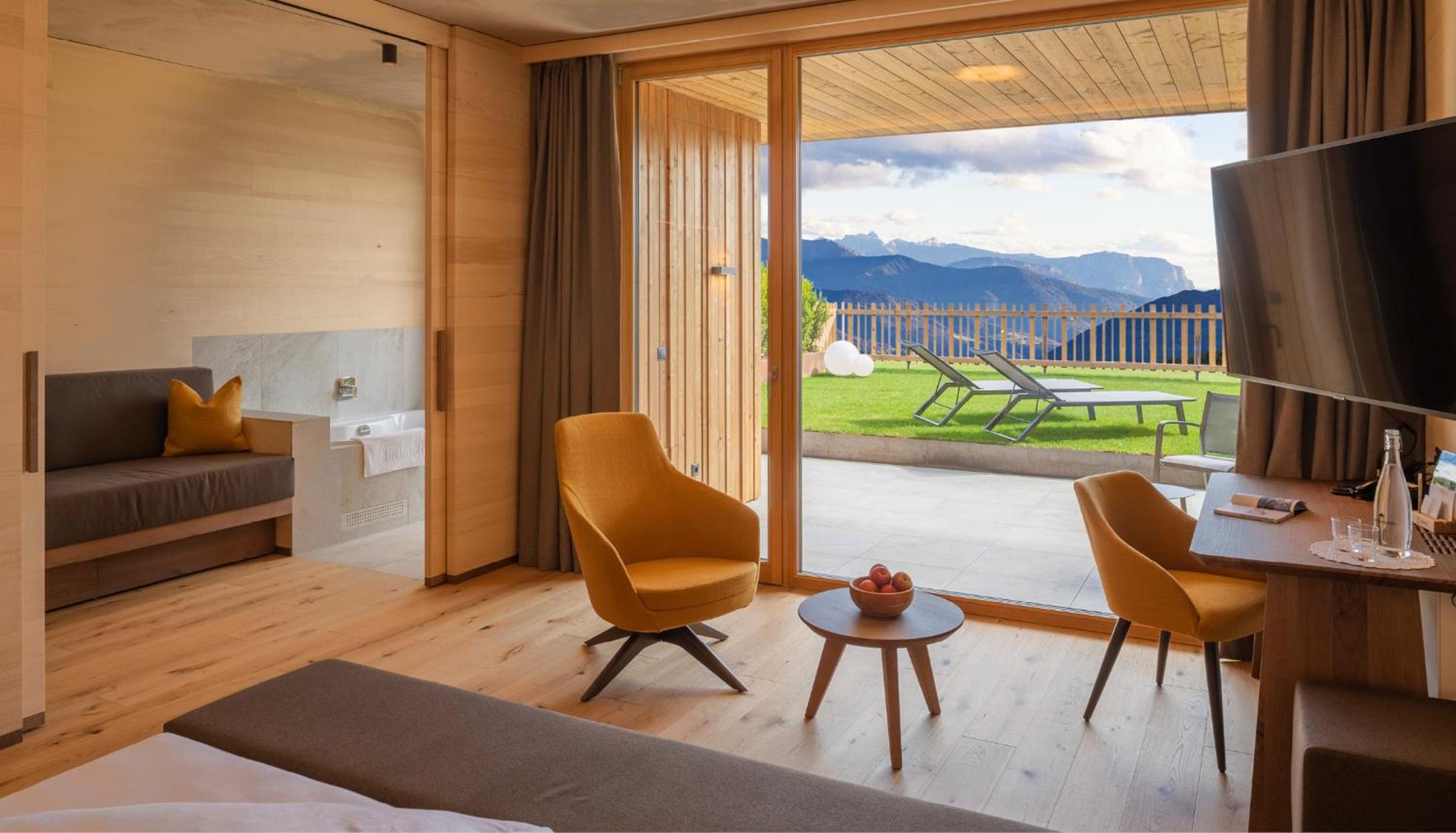 Suite with Terrace photo 3